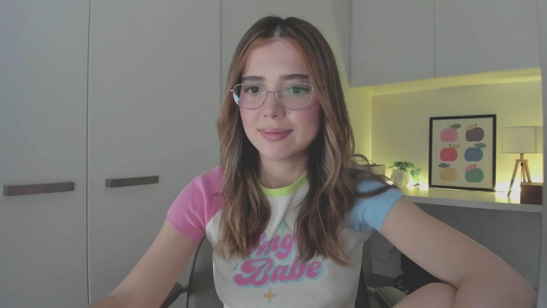 Gallery image thumbnail from cutiee's myfreecams stream on, 11/21/2025, 02:48 image 13 of 20