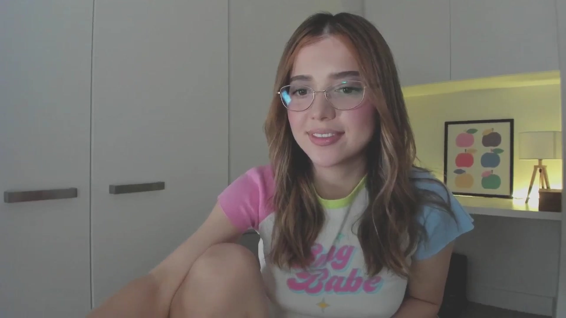 Gallery image thumbnail from cutiee's myfreecams stream on, 11/21/2025, 02:48 image 16 of 20