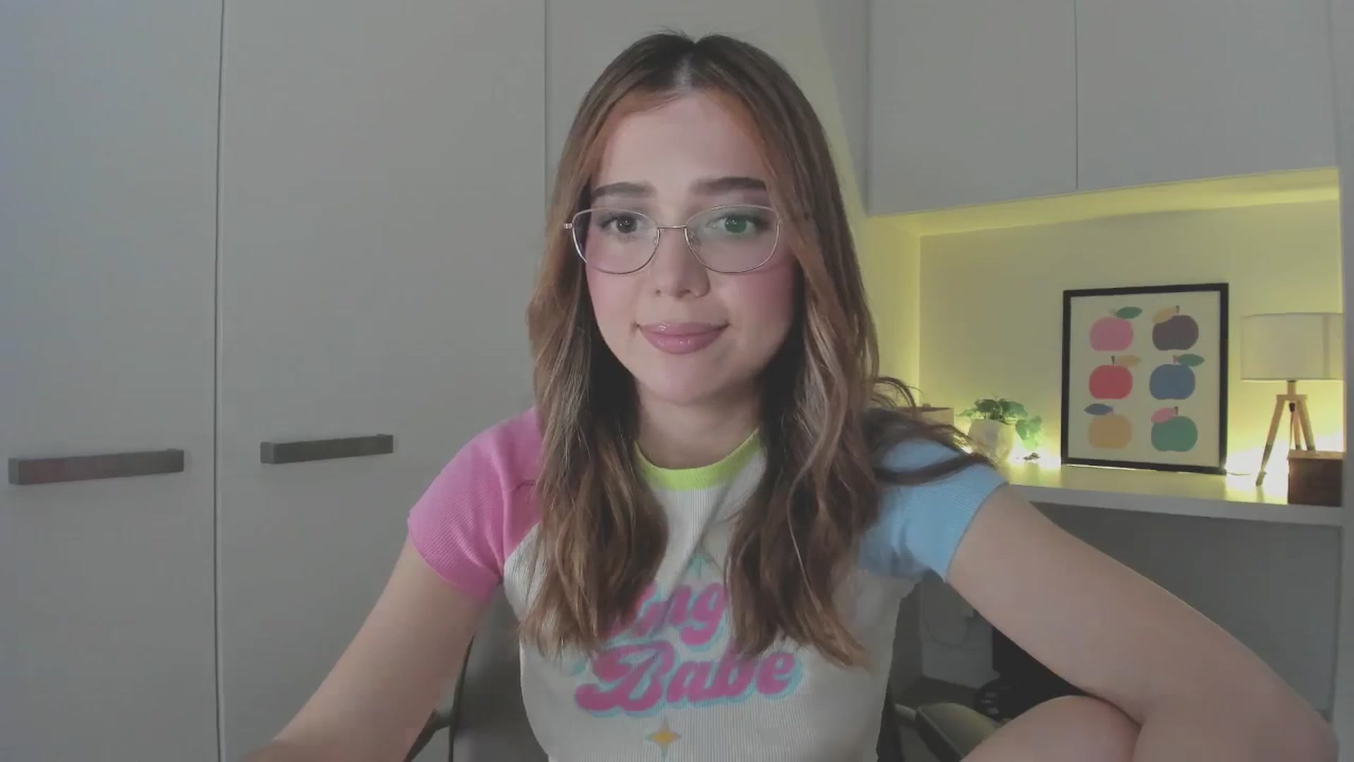 Gallery image thumbnail from cutiee's myfreecams stream on, 11/21/2025, 02:48 image 4 of 20