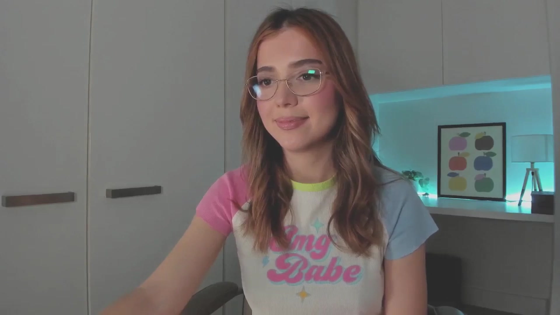 Gallery image thumbnail from cutiee's myfreecams stream on, 11/21/2025, 03:41 image 5 of 20