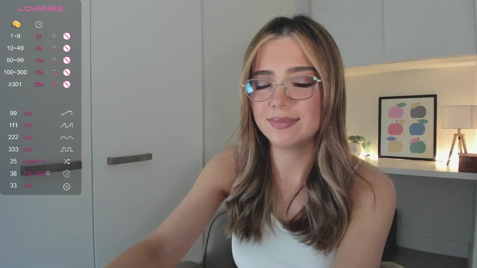 Gallery image thumbnail from cutiee's myfreecams stream on, 12/20/2025, 03:29 image 7 of 20