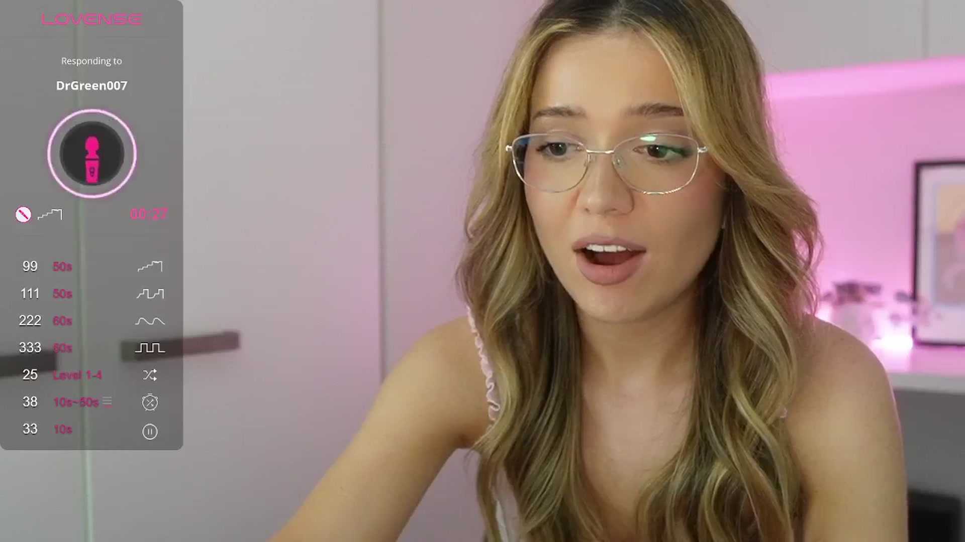 Gallery image thumbnail from cutiee's myfreecams stream on, 03/15/2026, 06:38 image 9 of 20