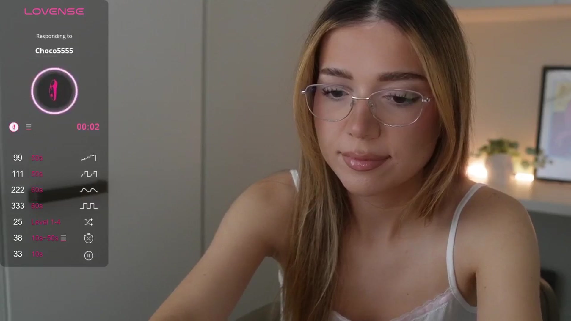 Gallery image thumbnail from cutiee's myfreecams stream on, 04/14/2026, 05:03 image 7 of 20