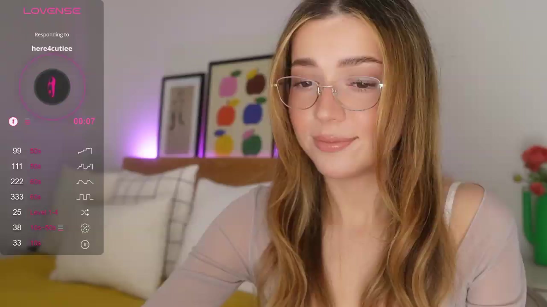 Gallery image thumbnail from cutiee's myfreecams stream on, 05/23/2026, 03:47 image 17 of 20