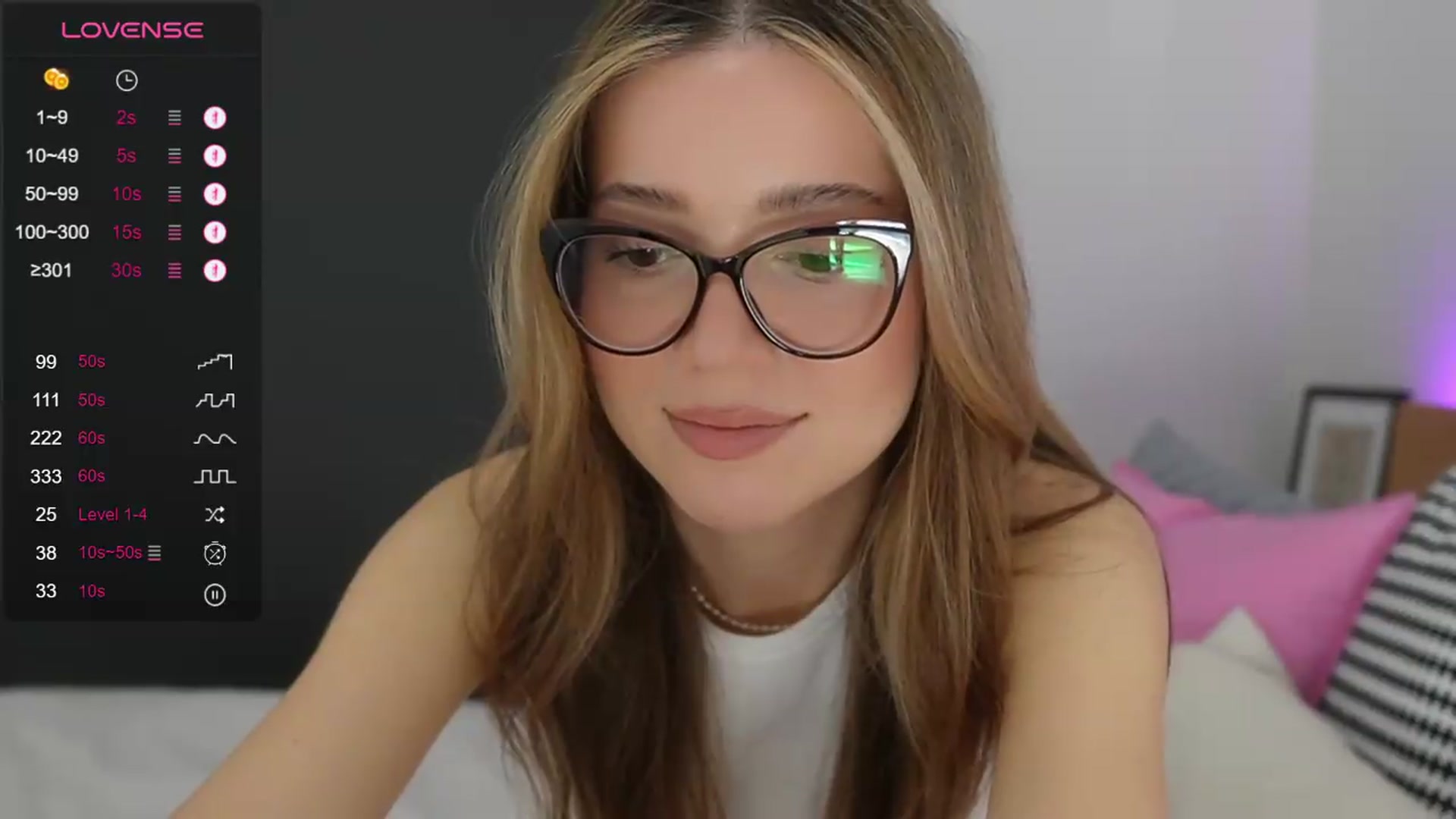 Gallery image thumbnail from cutiee's myfreecams stream on, 08/09/2026, 04:14 image 11 of 20