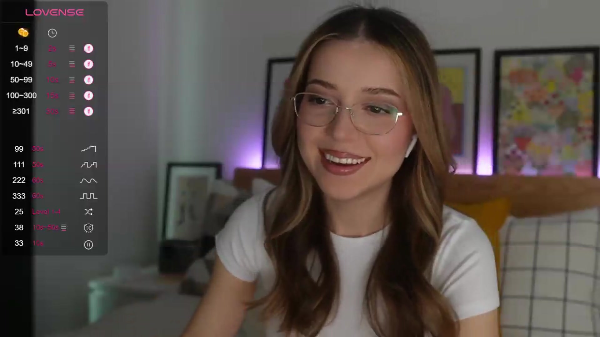 Gallery image thumbnail from cutiee's myfreecams stream on, 08/21/2026, 05:56 image 17 of 20