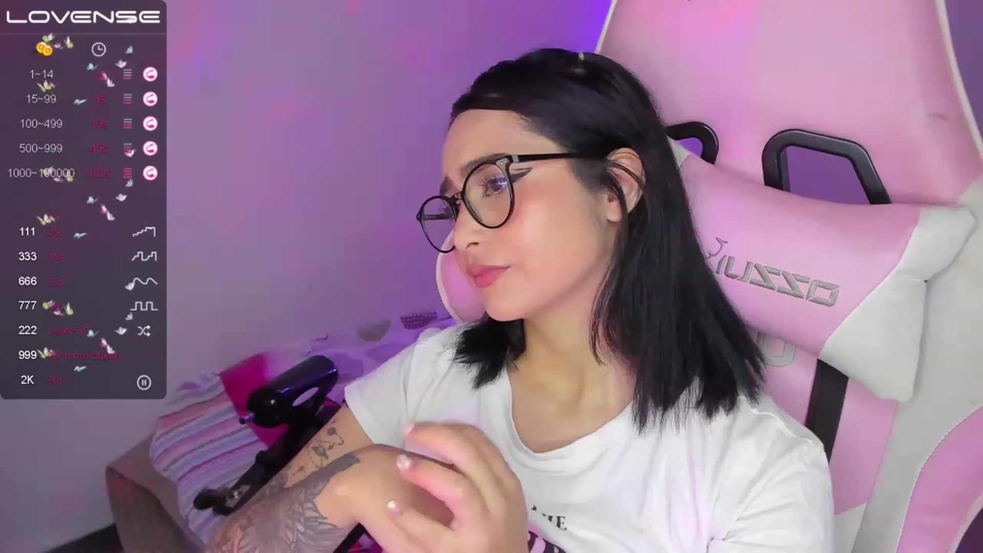 Gallery image thumbnail from cutienanii's myfreecams stream on, 12/20/2022, 05:17 image 5 of 20