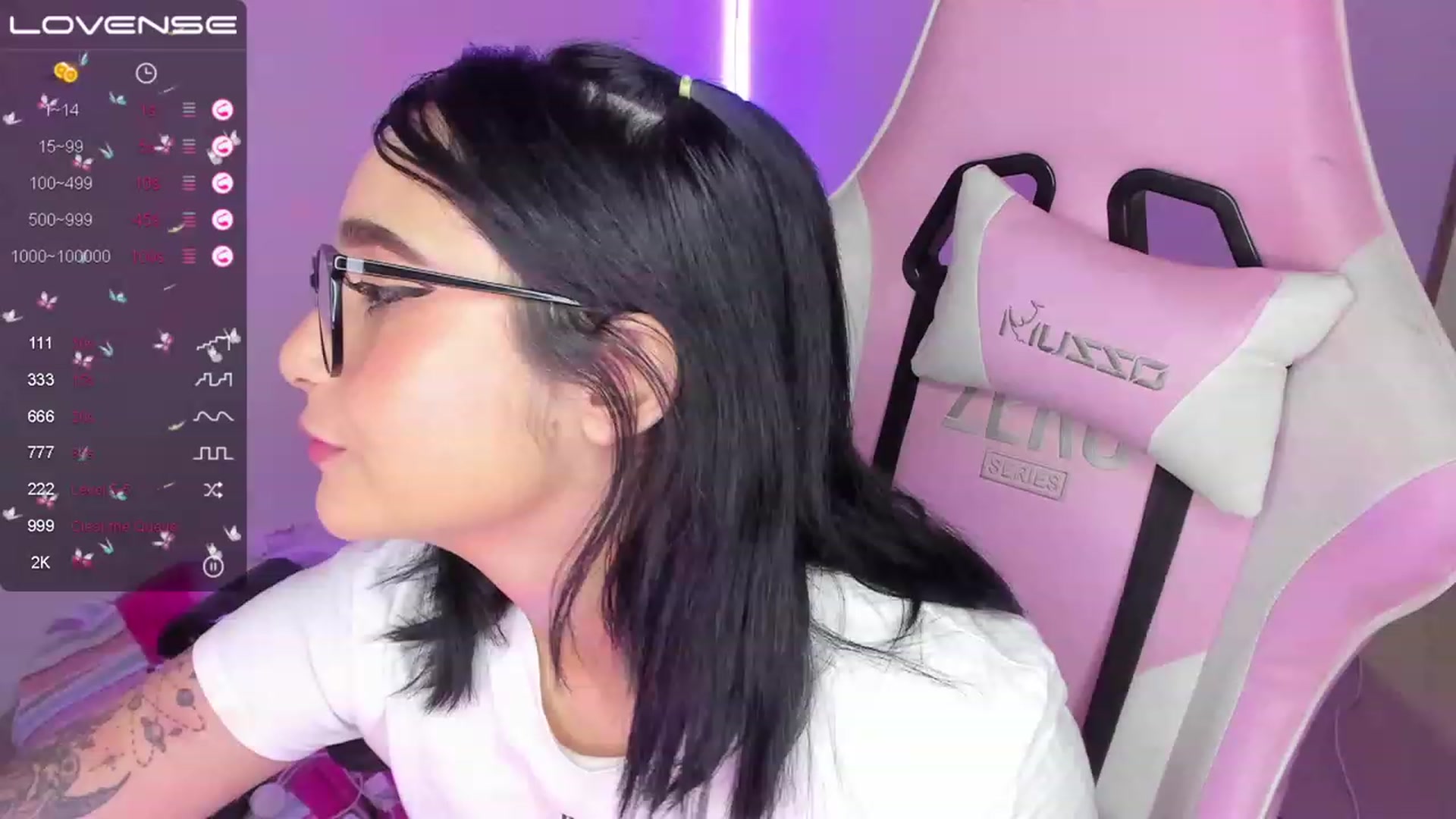 Gallery image thumbnail from cutienanii's myfreecams stream on, 12/20/2022, 05:17 image 1 of 20