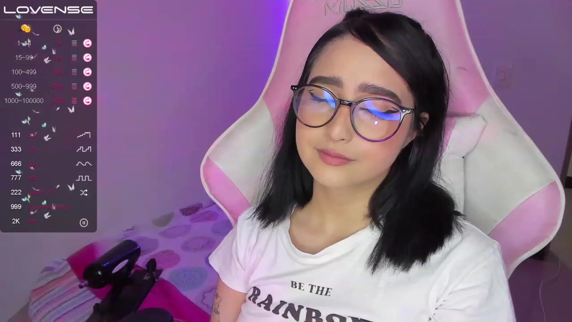Gallery image thumbnail from cutienanii's myfreecams stream on, 12/20/2022, 05:17 image 7 of 20