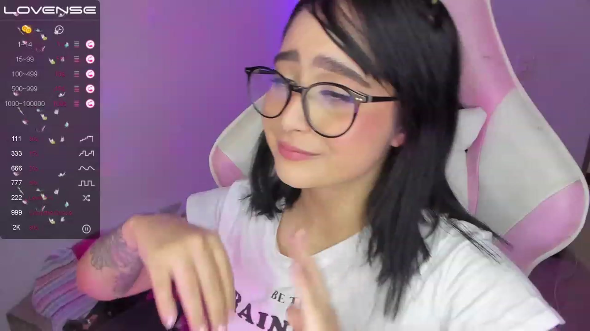 Gallery image thumbnail from cutienanii's myfreecams stream on, 12/20/2022, 05:17 image 9 of 20