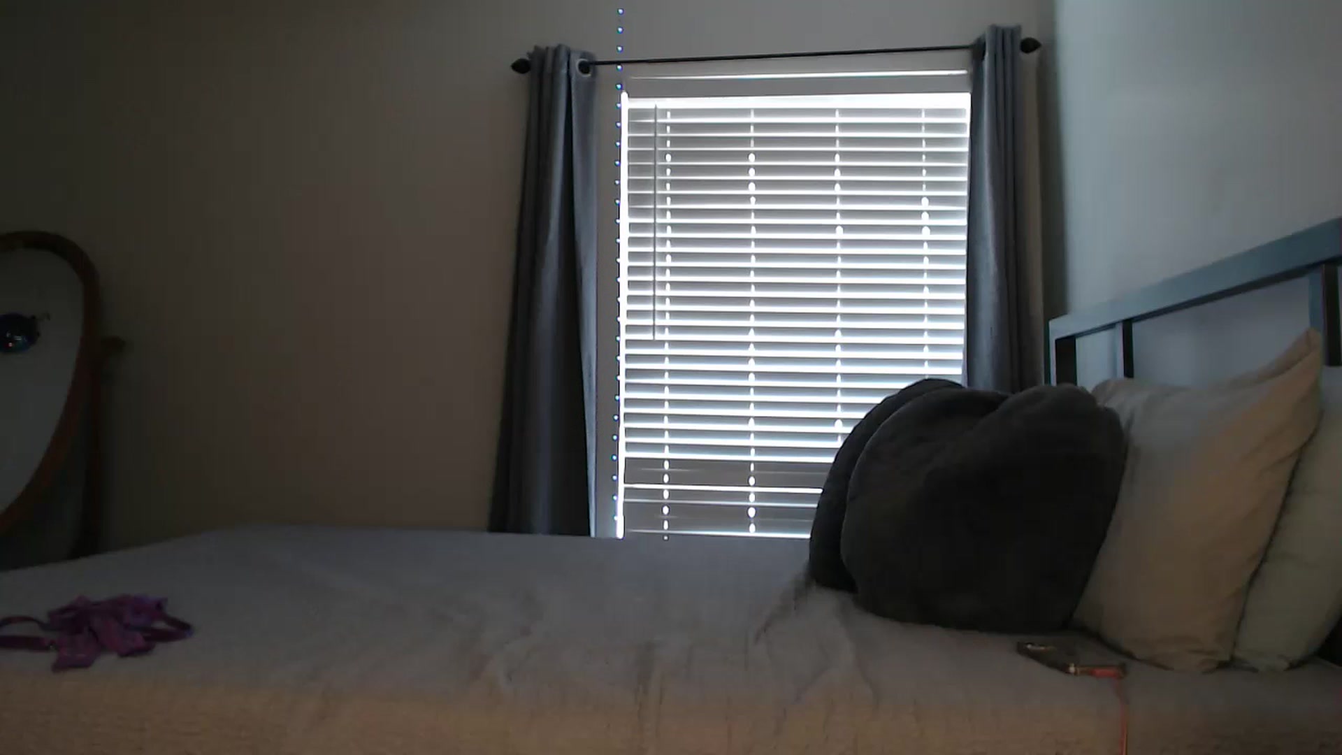 Gallery image thumbnail from cutiepie1113's myfreecams stream on, 05/05/2023, 18:34 image 12 of 20