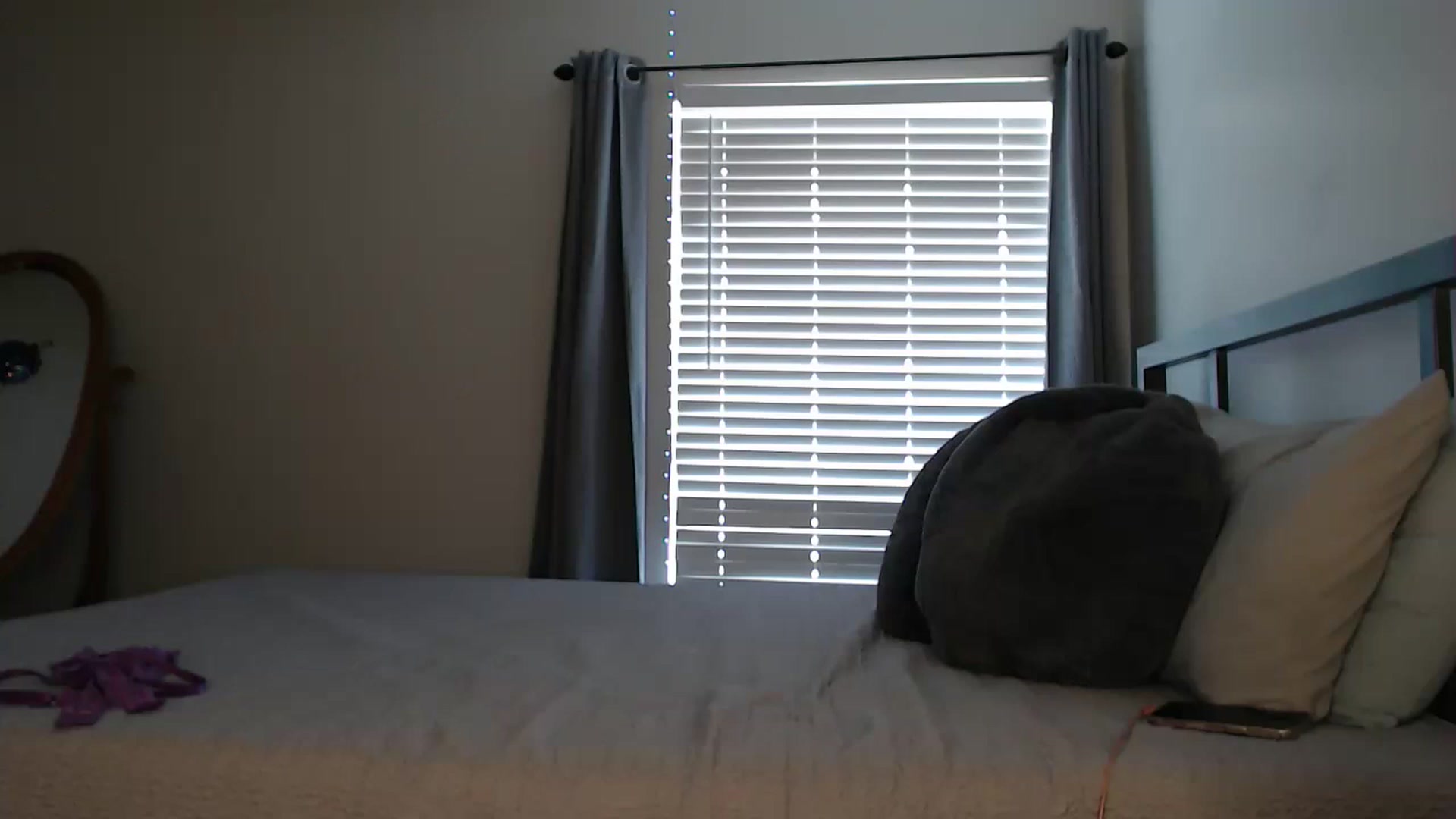 Gallery image thumbnail from cutiepie1113's myfreecams stream on, 05/05/2023, 18:34 image 5 of 20