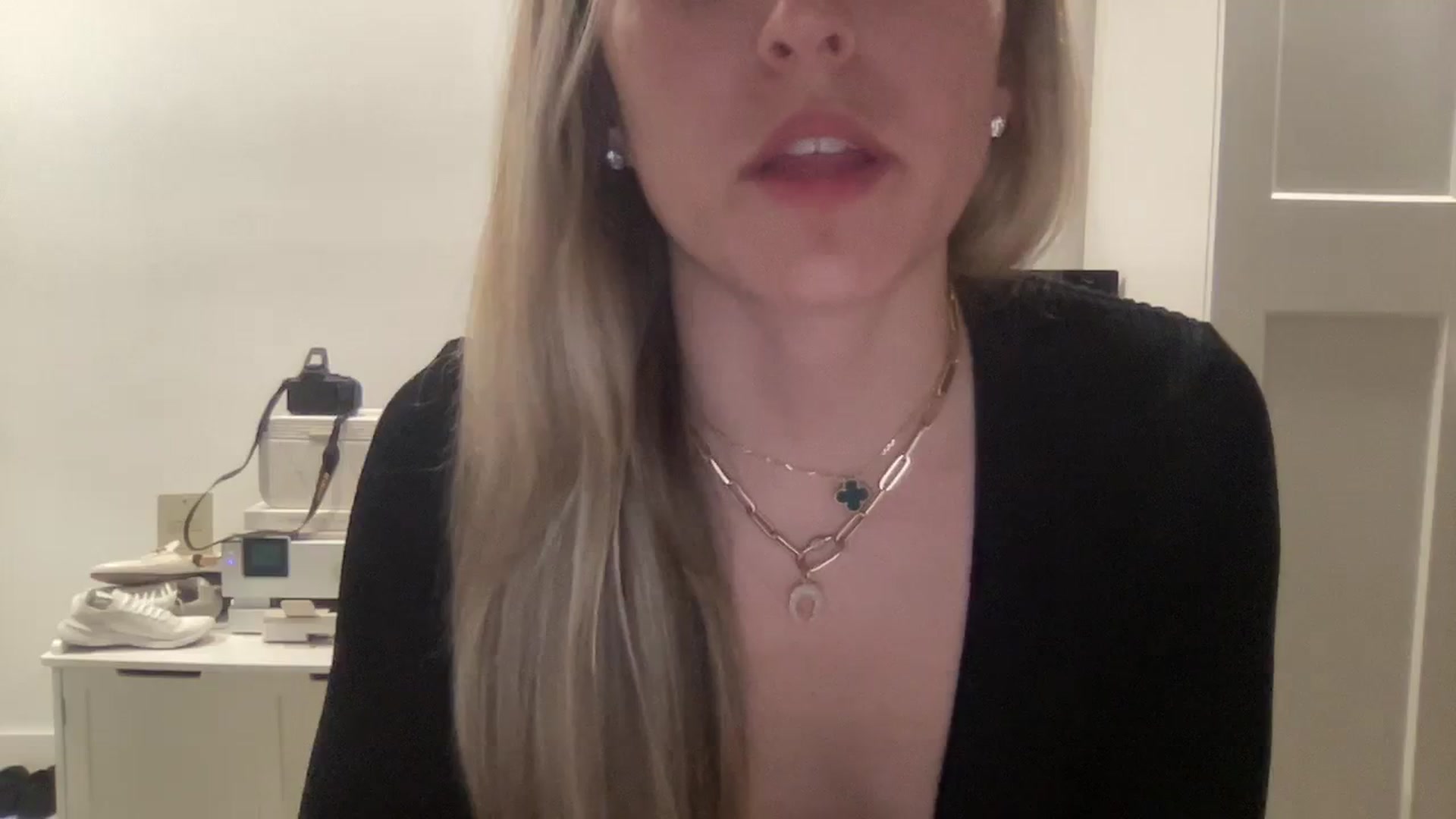 Gallery image thumbnail from cutiepiekayla's myfreecams stream on, 01/04/2024, 03:06 image 12 of 20