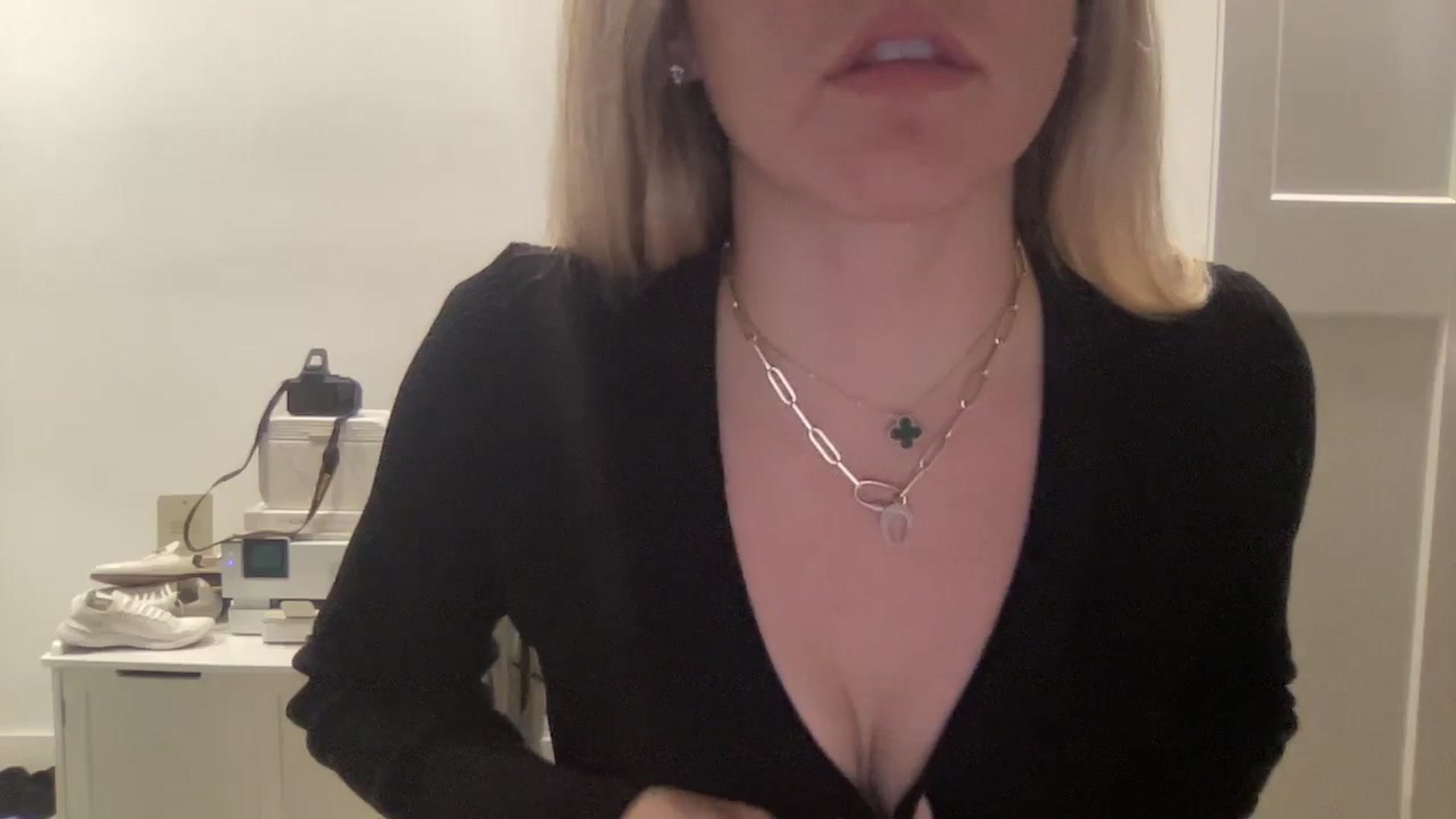 Gallery image thumbnail from cutiepiekayla's myfreecams stream on, 01/04/2024, 03:06 image 14 of 20