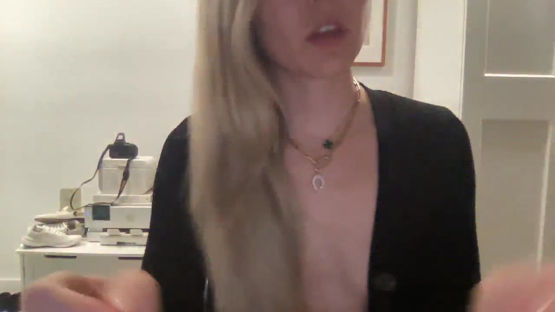 Gallery image thumbnail from cutiepiekayla's myfreecams stream on, 01/04/2024, 03:06 image 7 of 20