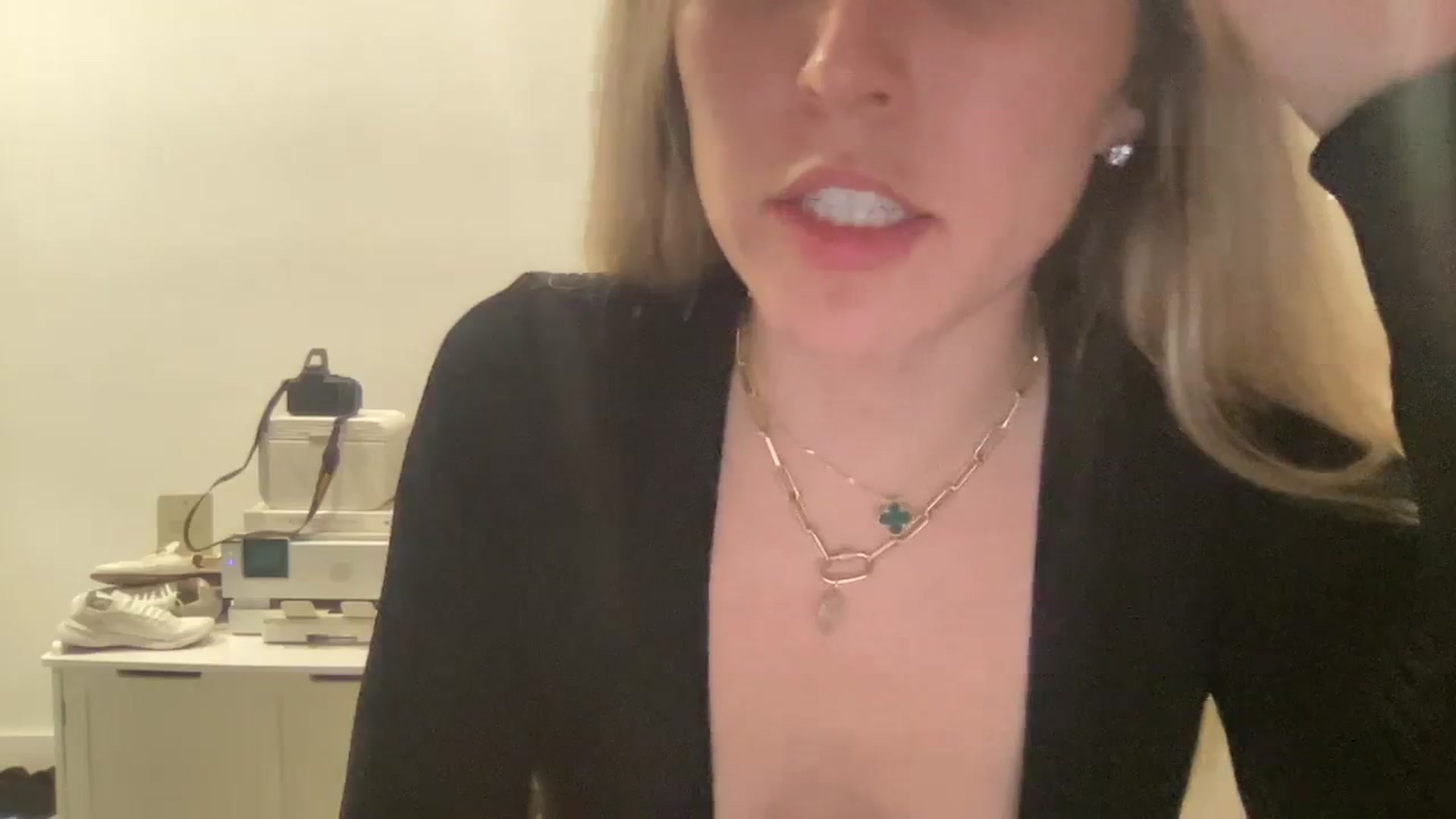 Gallery image thumbnail from cutiepiekayla's myfreecams stream on, 01/04/2024, 03:06 image 13 of 20
