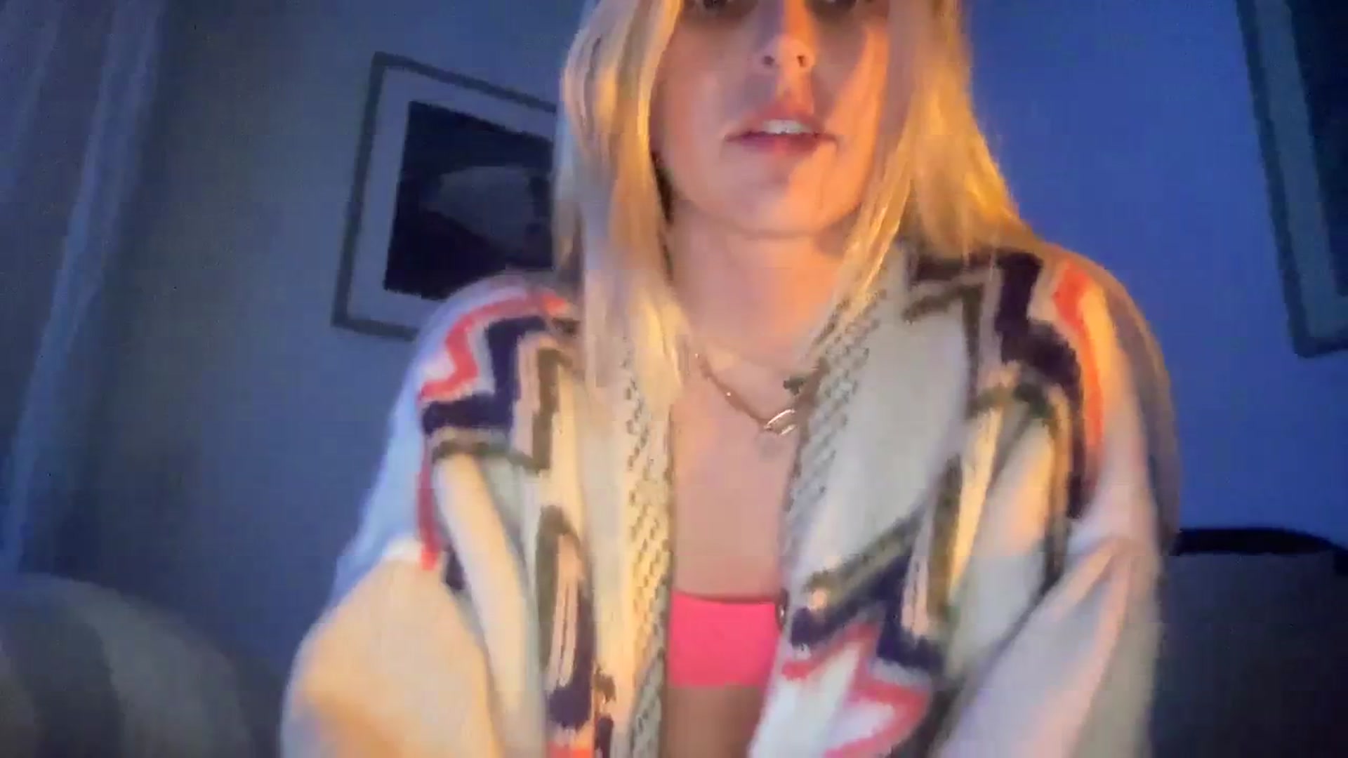 Gallery image thumbnail from cutiepiekayla's myfreecams stream on, 01/06/2024, 06:14 image 11 of 20