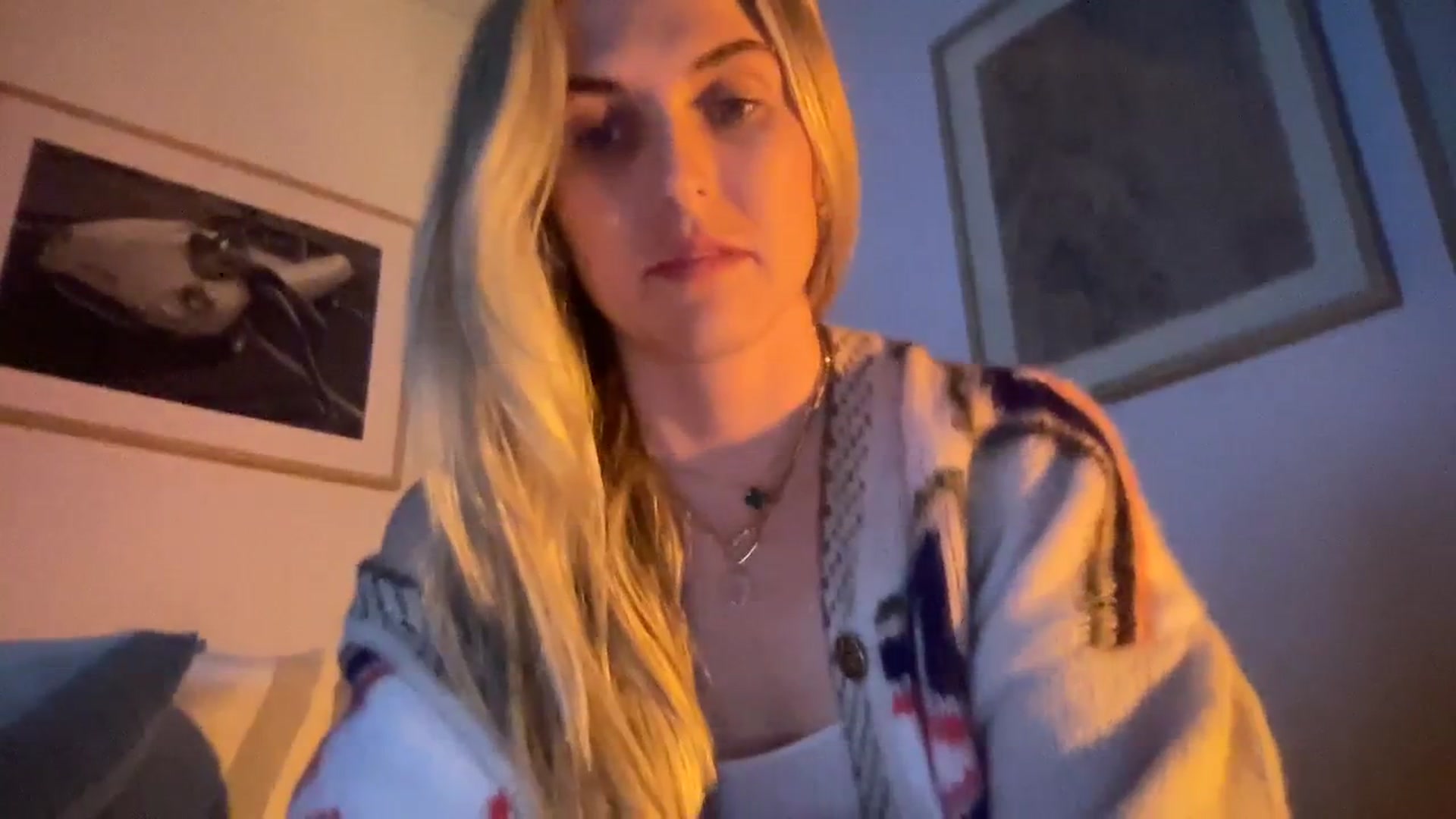 Gallery image thumbnail from cutiepiekayla's myfreecams stream on, 01/06/2024, 08:25 image 3 of 20