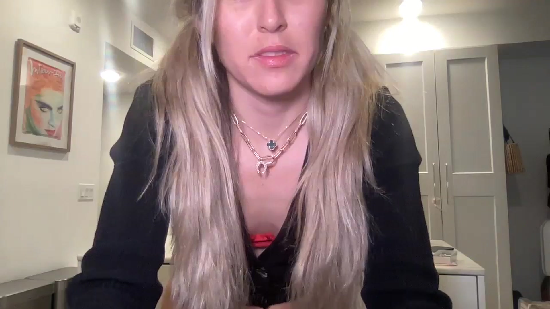 Gallery image thumbnail from cutiepiekayla's myfreecams stream on, 01/06/2024, 22:54 image 3 of 20