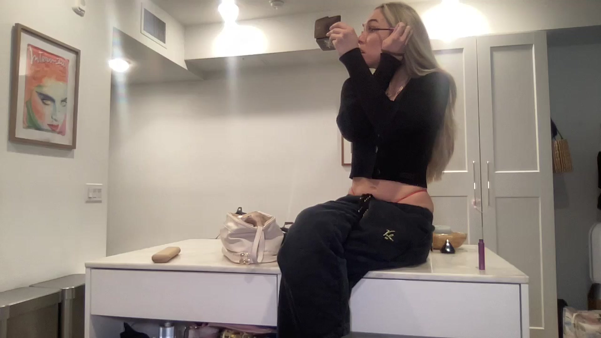 Gallery image thumbnail from cutiepiekayla's myfreecams stream on, 01/06/2024, 22:54 image 17 of 20