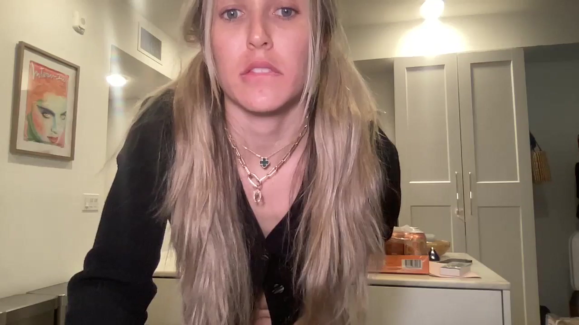 Gallery image thumbnail from cutiepiekayla's myfreecams stream on, 01/06/2024, 22:54 image 7 of 20
