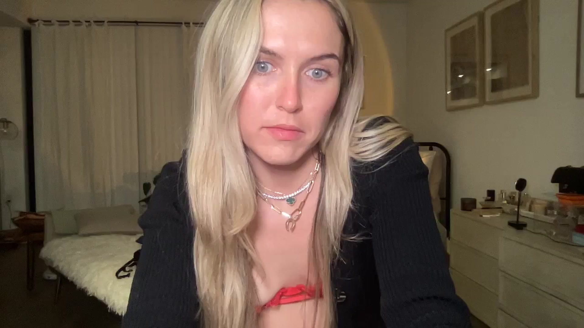 Gallery image thumbnail from cutiepiekayla's myfreecams stream on, 01/07/2024, 02:18 image 20 of 20