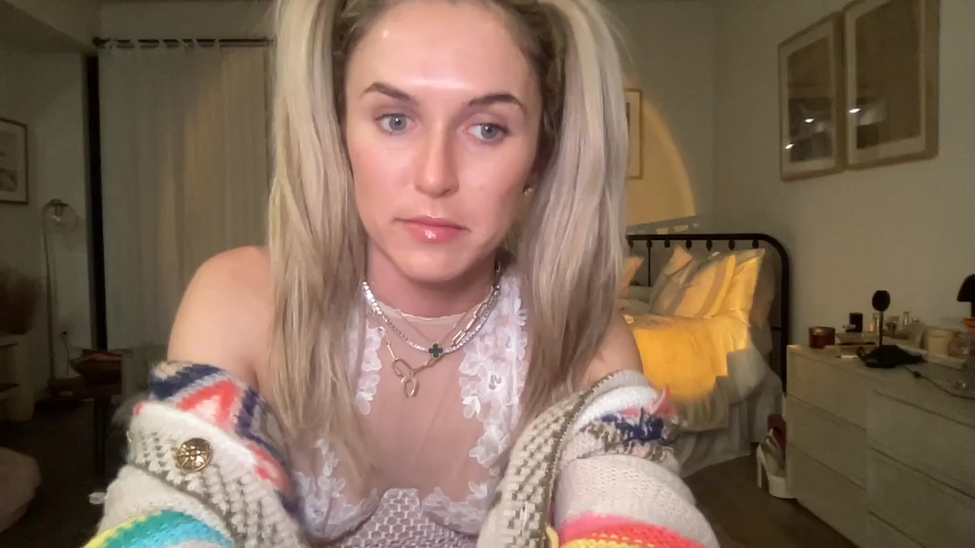 Gallery image thumbnail from cutiepiekayla's myfreecams stream on, 01/07/2024, 07:06 image 20 of 20