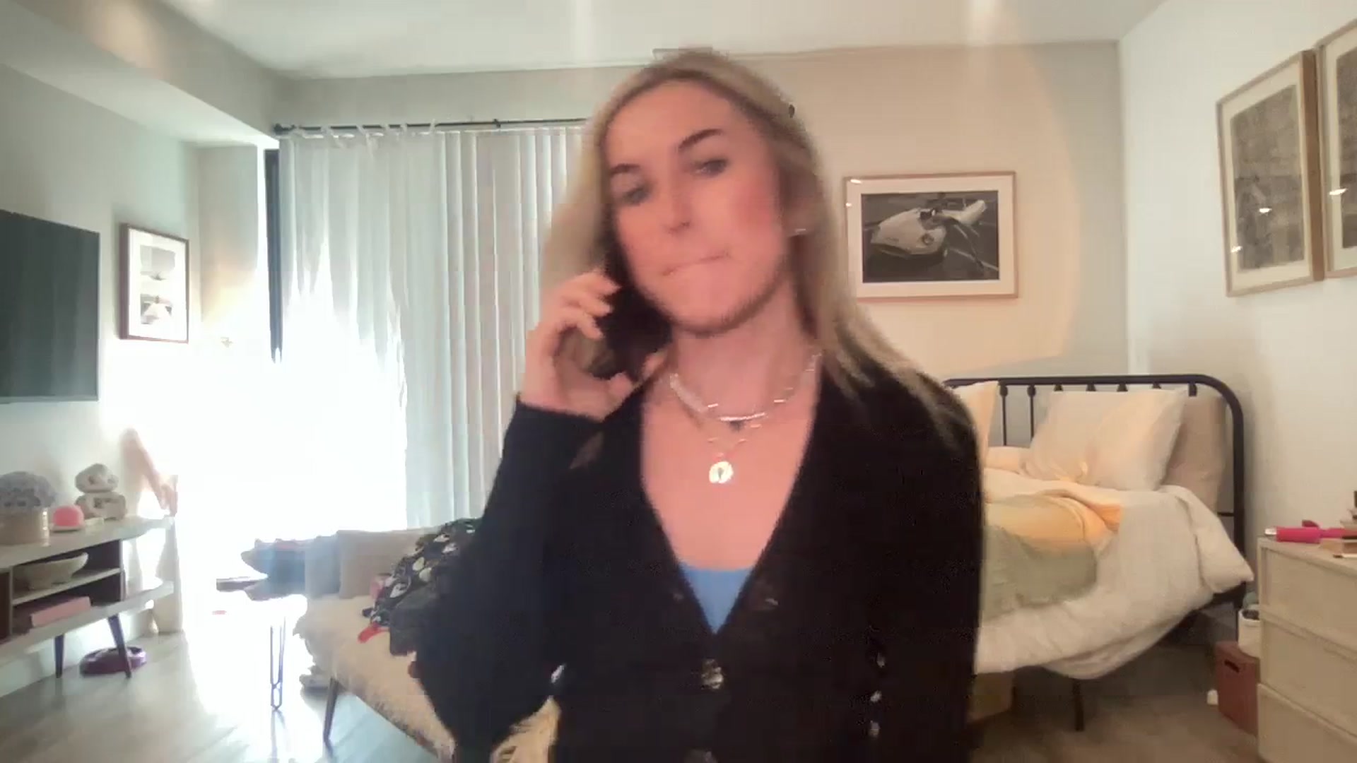 Gallery image thumbnail from cutiepiekayla's myfreecams stream on, 01/07/2024, 21:20 image 7 of 20