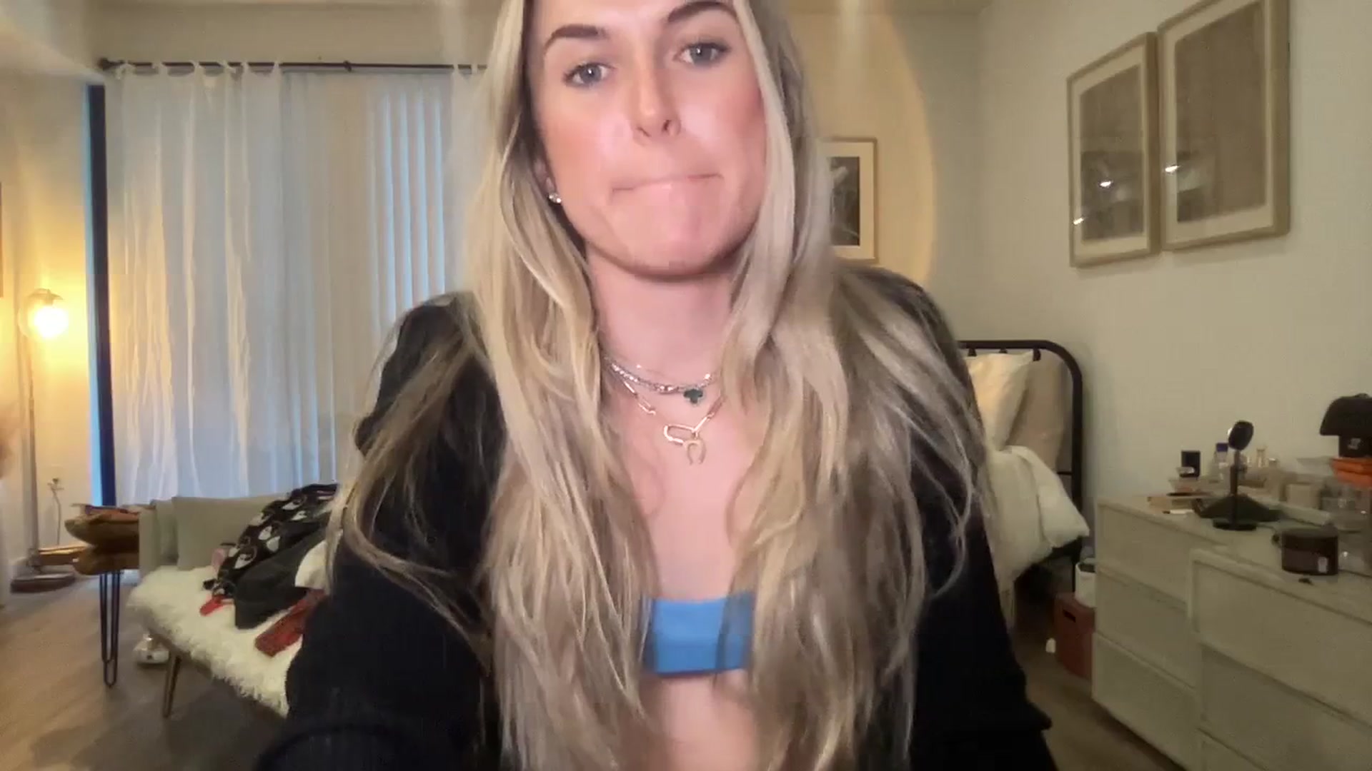Gallery image thumbnail from cutiepiekayla's myfreecams stream on, 01/07/2024, 23:15 image 19 of 20
