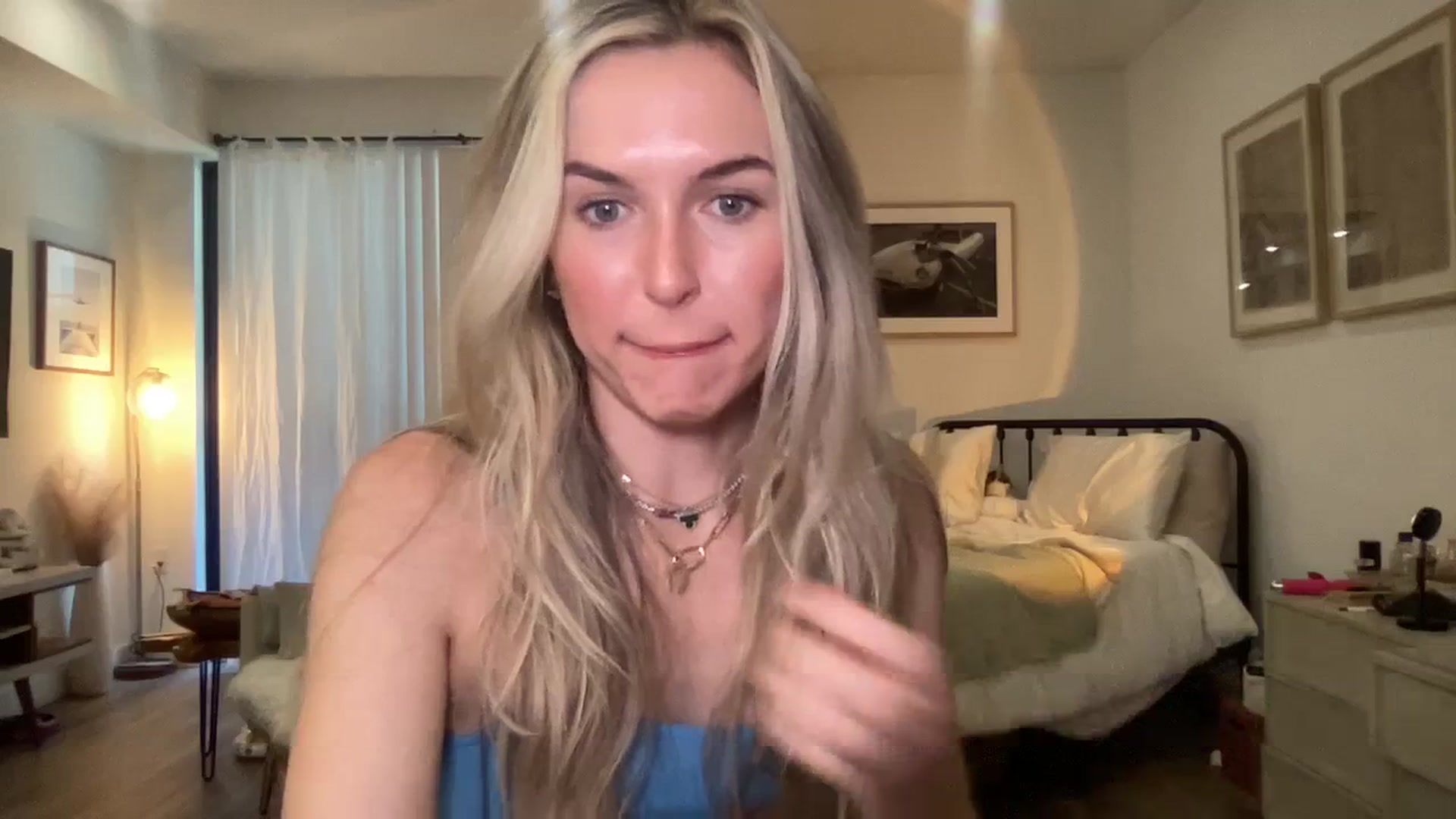Gallery image thumbnail from cutiepiekayla's myfreecams stream on, 01/07/2024, 23:15 image 4 of 20
