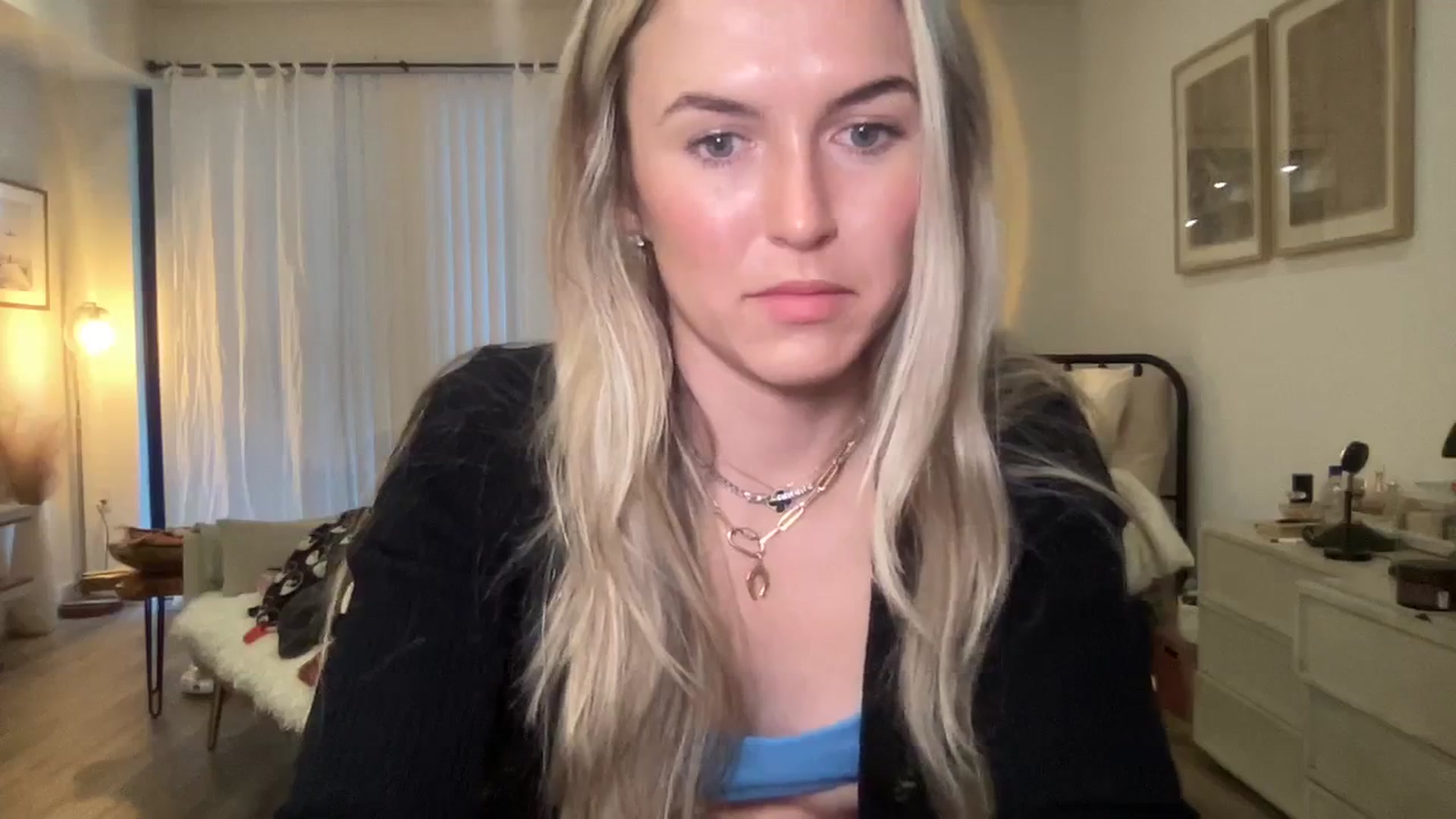 Gallery image thumbnail from cutiepiekayla's myfreecams stream on, 01/07/2024, 23:38 image 6 of 20