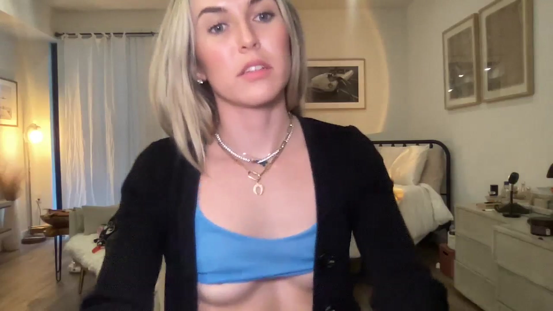 Gallery image thumbnail from cutiepiekayla's myfreecams stream on, 01/07/2024, 23:38 image 13 of 20