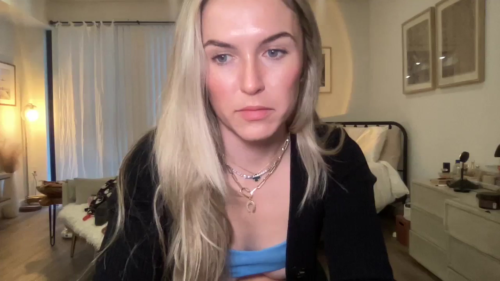 Gallery image thumbnail from cutiepiekayla's myfreecams stream on, 01/07/2024, 23:38 image 19 of 20