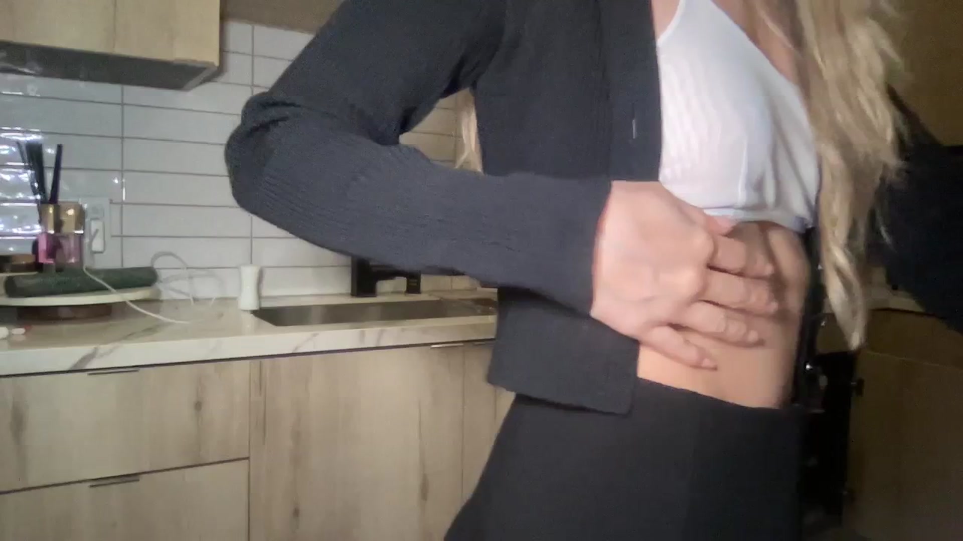 Gallery image thumbnail from cutiepiekayla's myfreecams stream on, 01/09/2024, 14:44 image 2 of 20