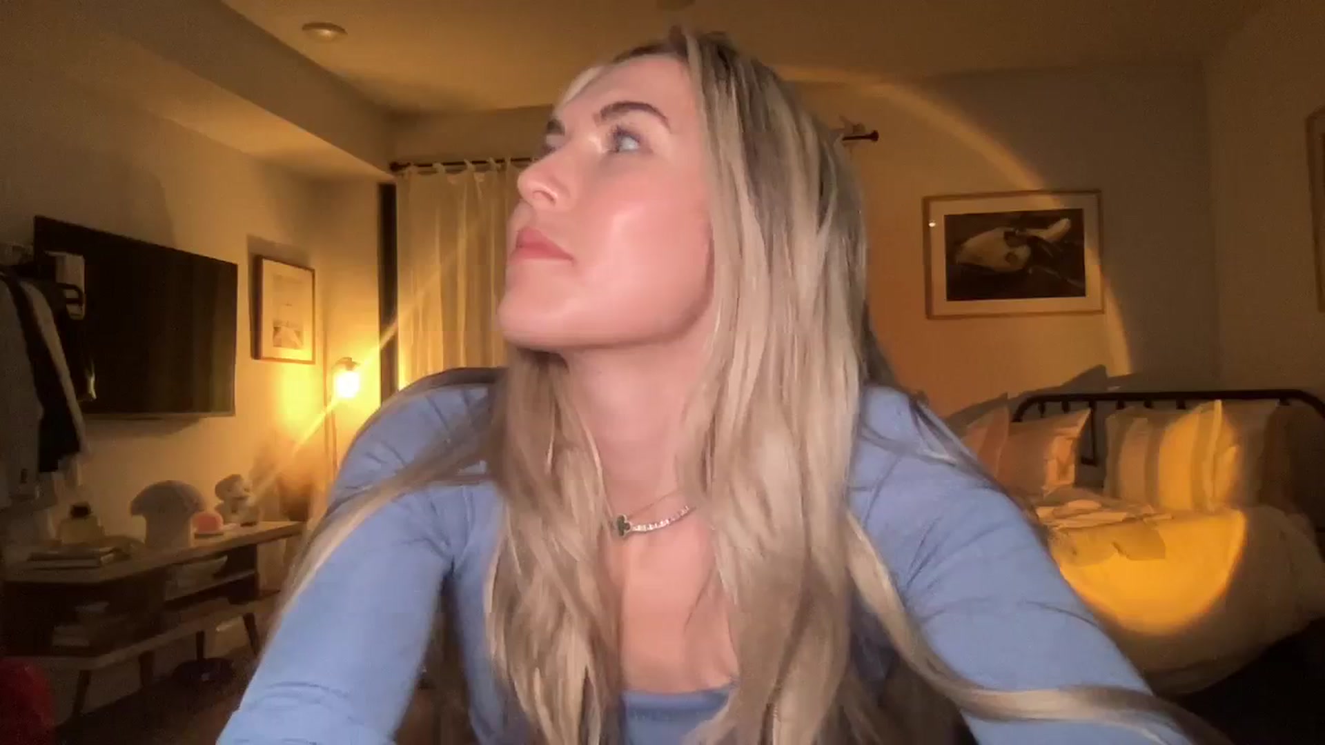 Gallery image thumbnail from cutiepiekayla's myfreecams stream on, 01/11/2024, 03:49 image 5 of 20