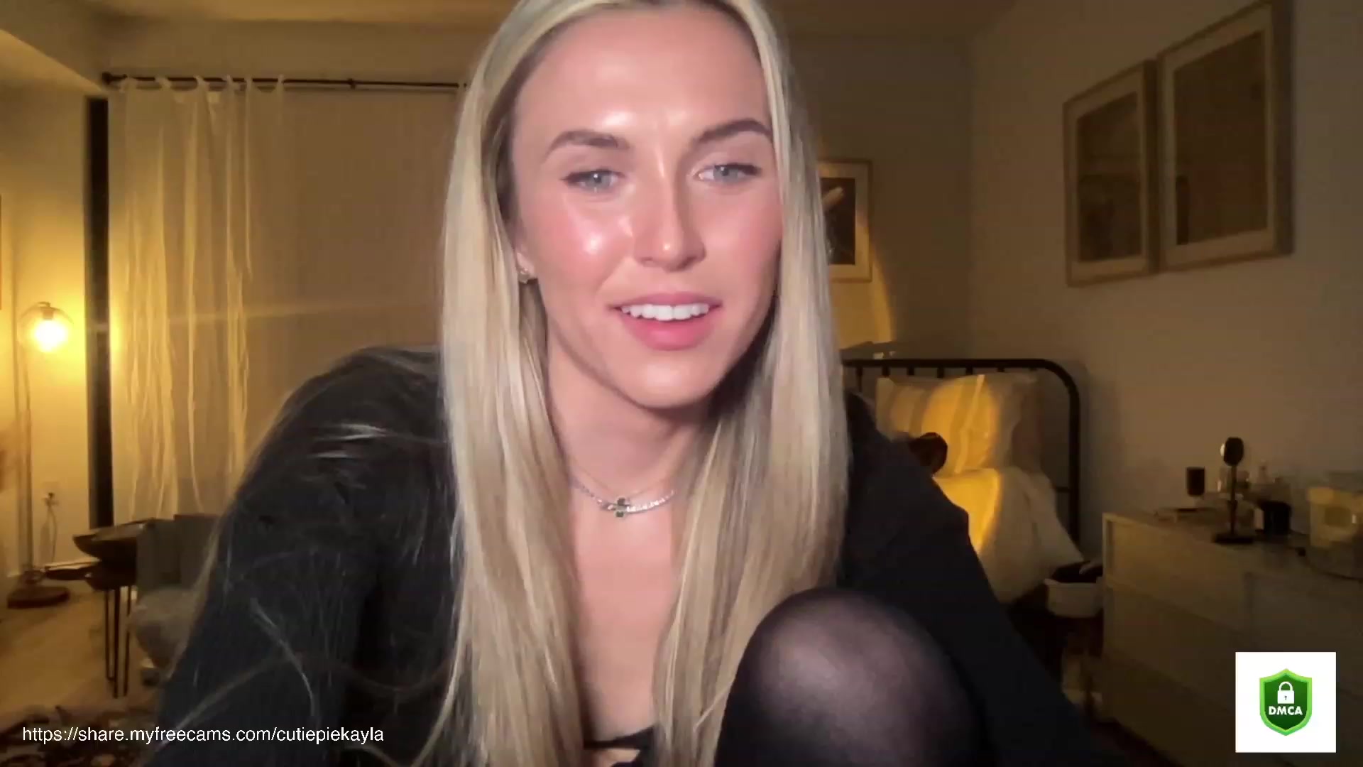 Gallery image thumbnail from cutiepiekayla's myfreecams stream on, 01/13/2024, 05:06 image 3 of 20