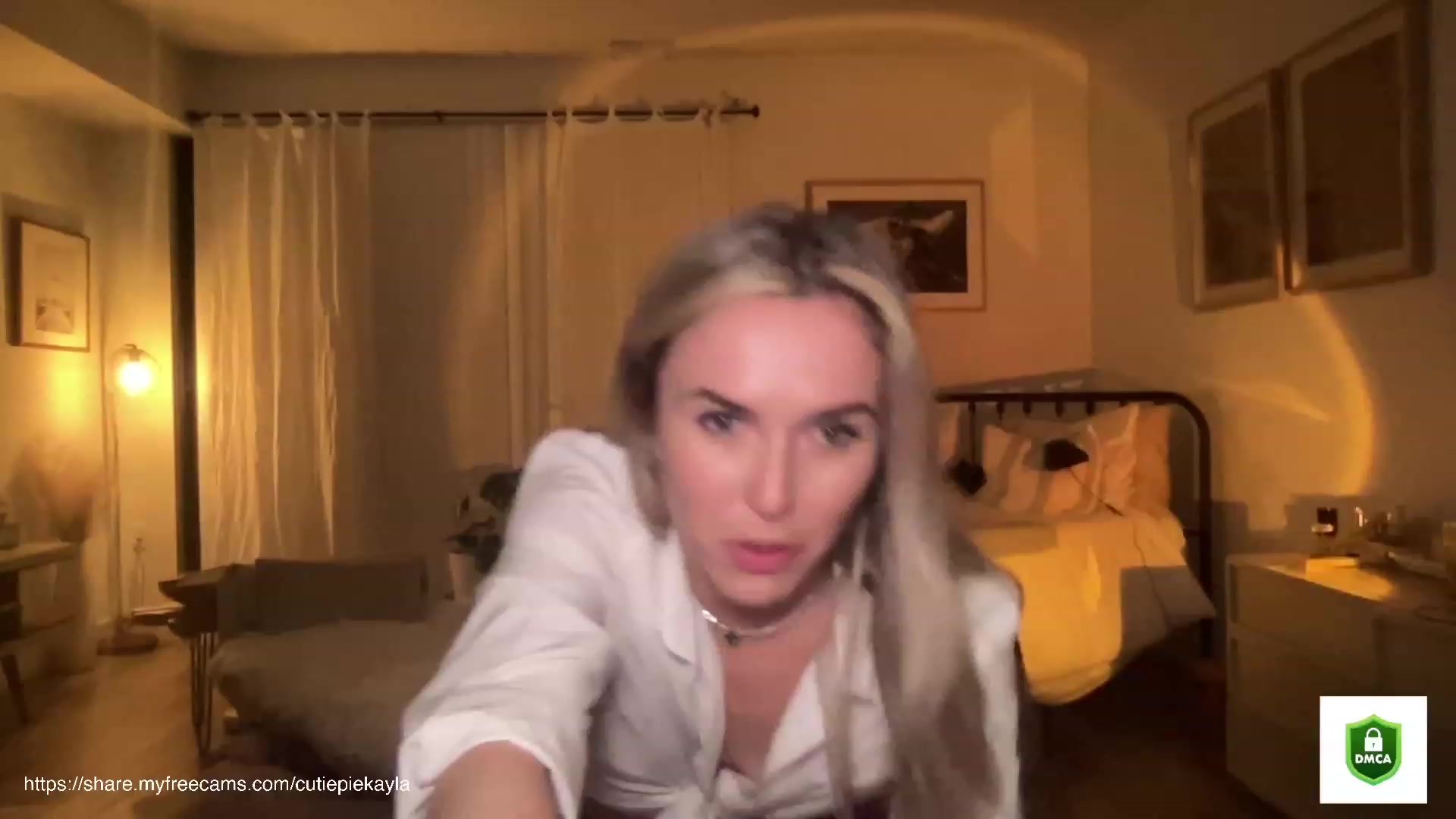 Gallery image thumbnail from cutiepiekayla's myfreecams stream on, 01/14/2024, 03:01 image 4 of 20