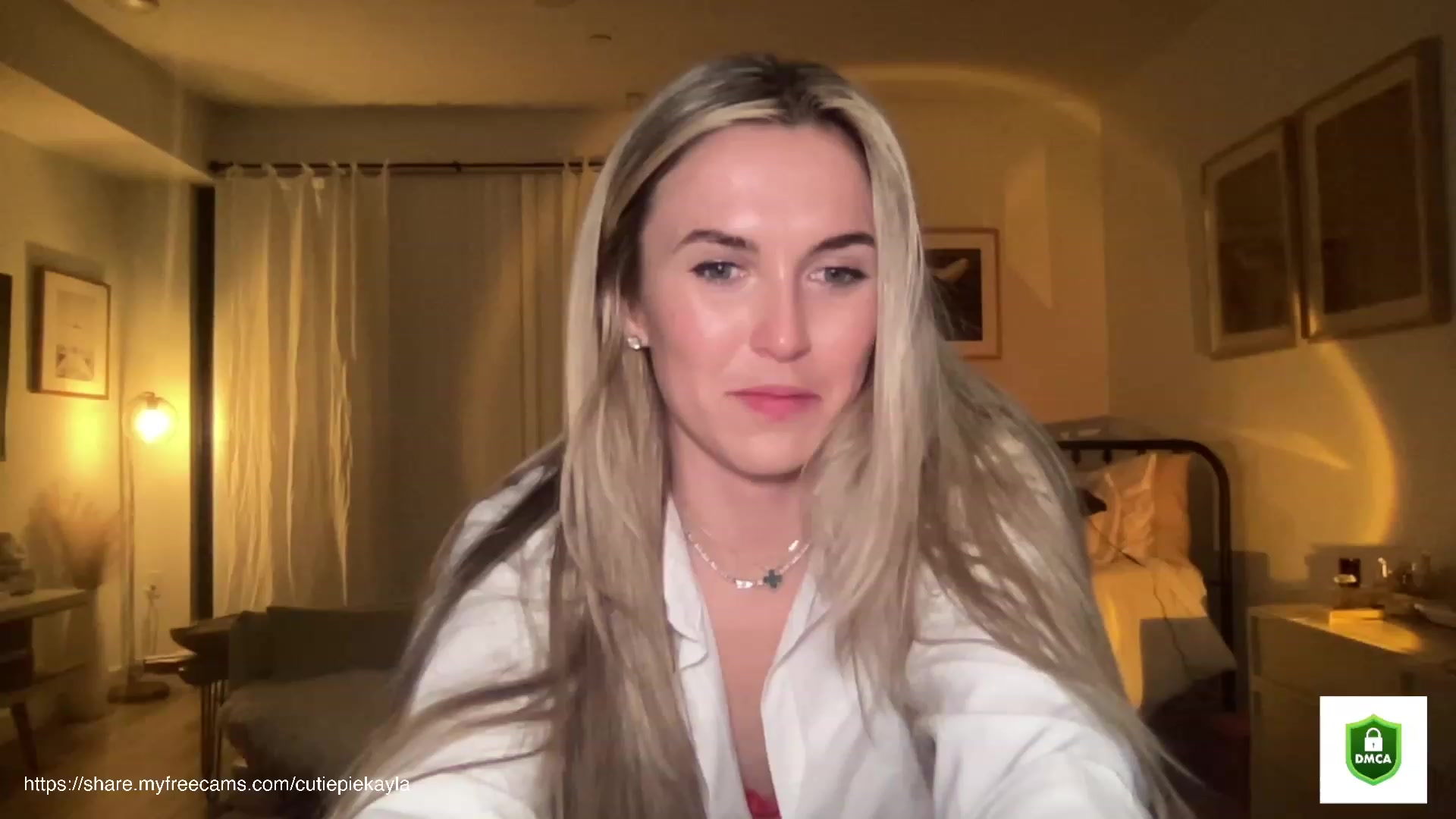 Gallery image thumbnail from cutiepiekayla's myfreecams stream on, 01/14/2024, 03:01 image 18 of 20