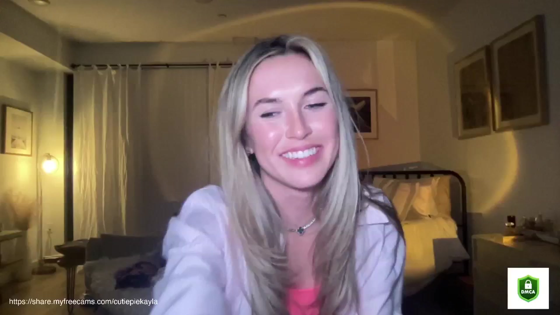 Gallery image thumbnail from cutiepiekayla's myfreecams stream on, 01/15/2024, 04:37 image 6 of 20
