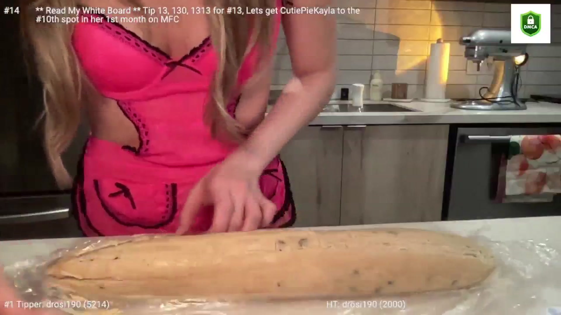 Gallery image thumbnail from cutiepiekayla's myfreecams stream on, 01/19/2024, 04:58 image 13 of 20