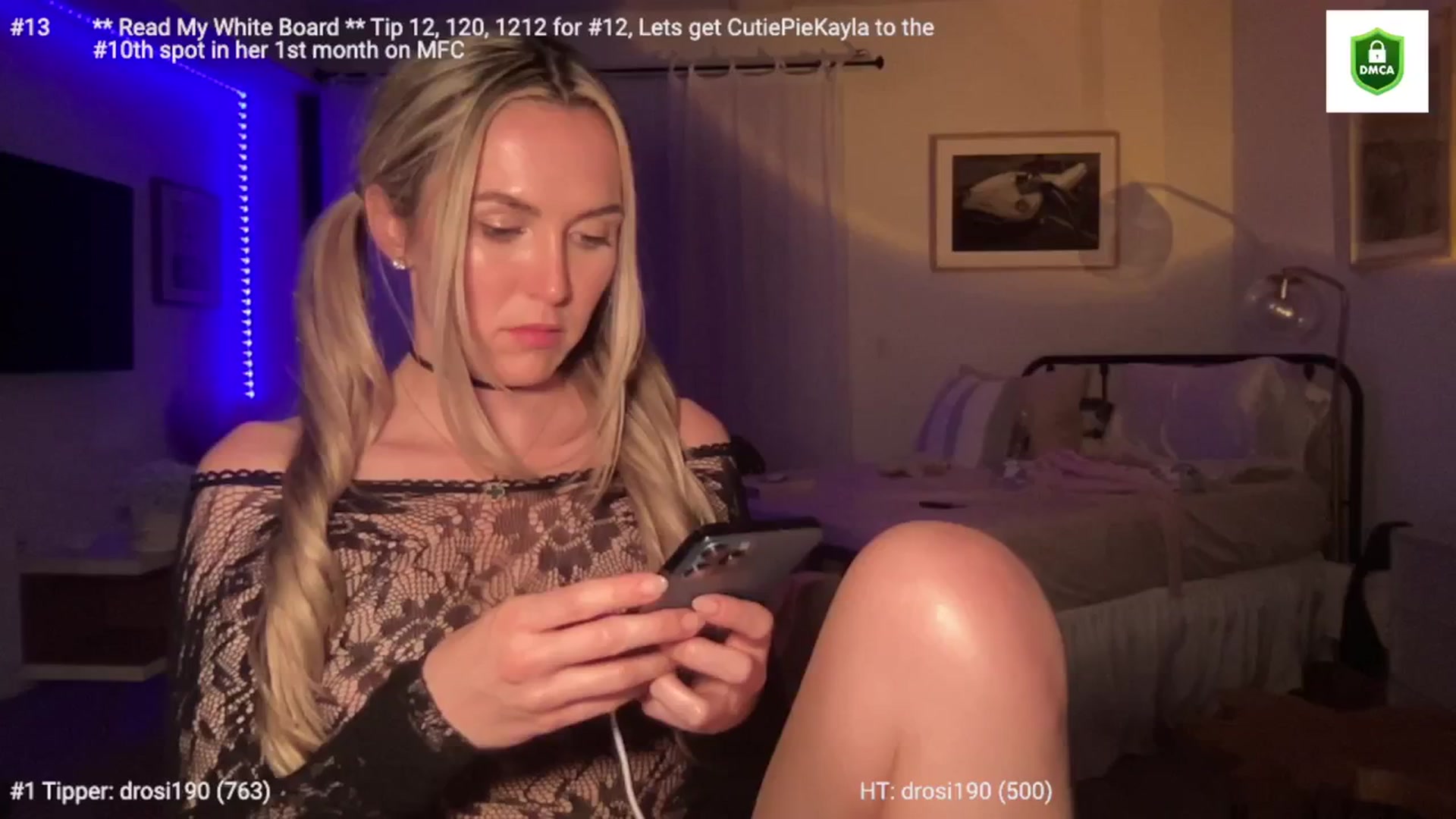 Gallery image thumbnail from cutiepiekayla's myfreecams stream on, 01/19/2024, 09:11 image 17 of 20