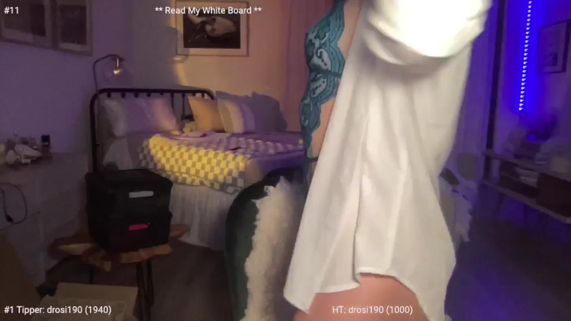 Gallery image thumbnail from cutiepiekayla's myfreecams stream on, 01/24/2024, 02:33 image 6 of 20