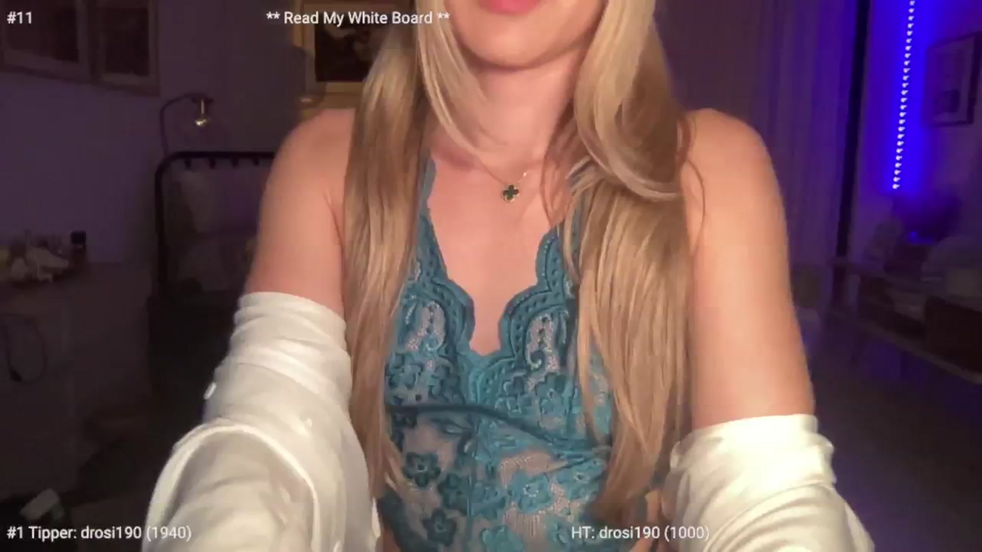 Gallery image thumbnail from cutiepiekayla's myfreecams stream on, 01/24/2024, 02:33 image 8 of 20