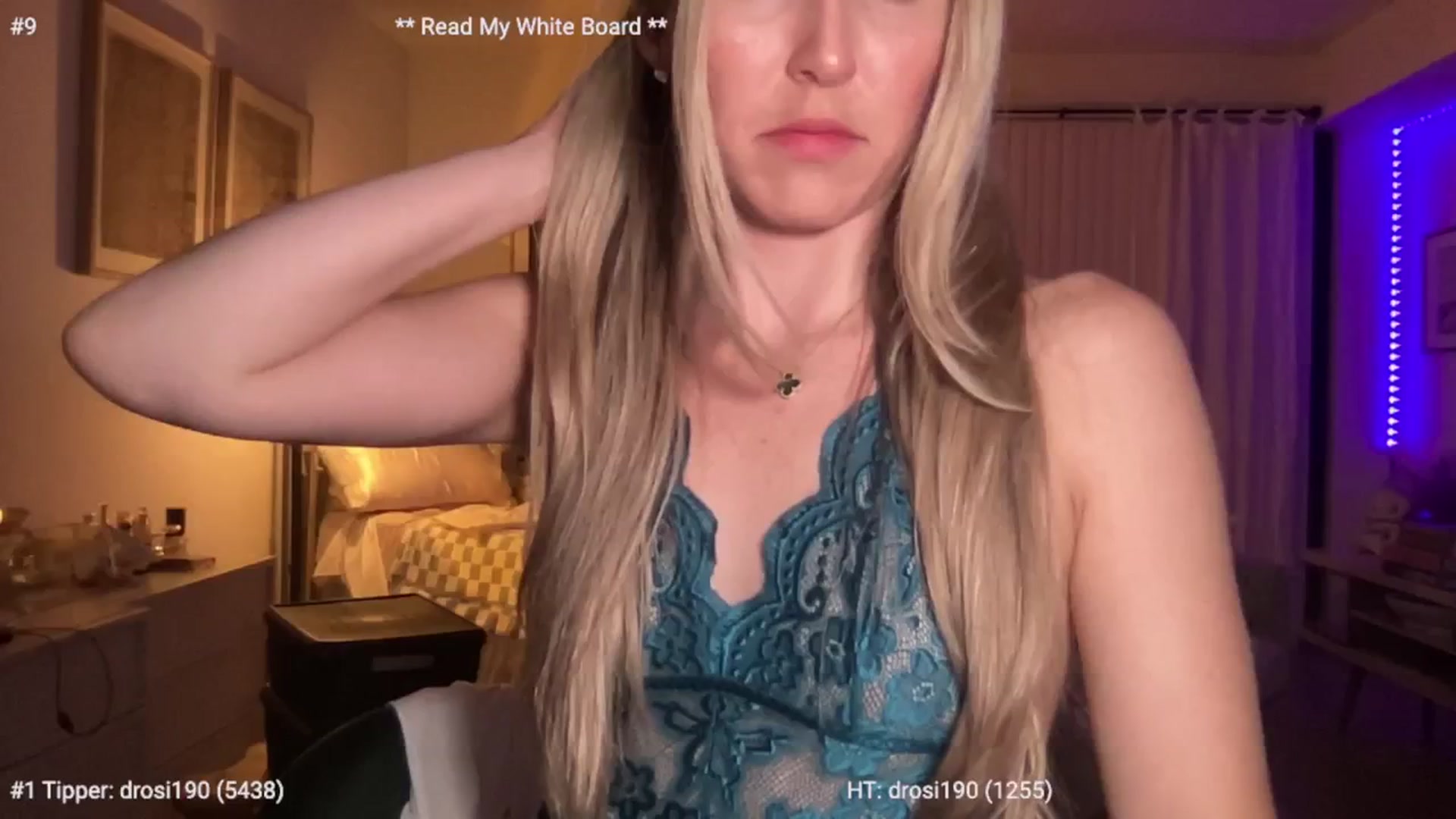 Gallery image thumbnail from cutiepiekayla's myfreecams stream on, 01/24/2024, 05:07 image 16 of 20