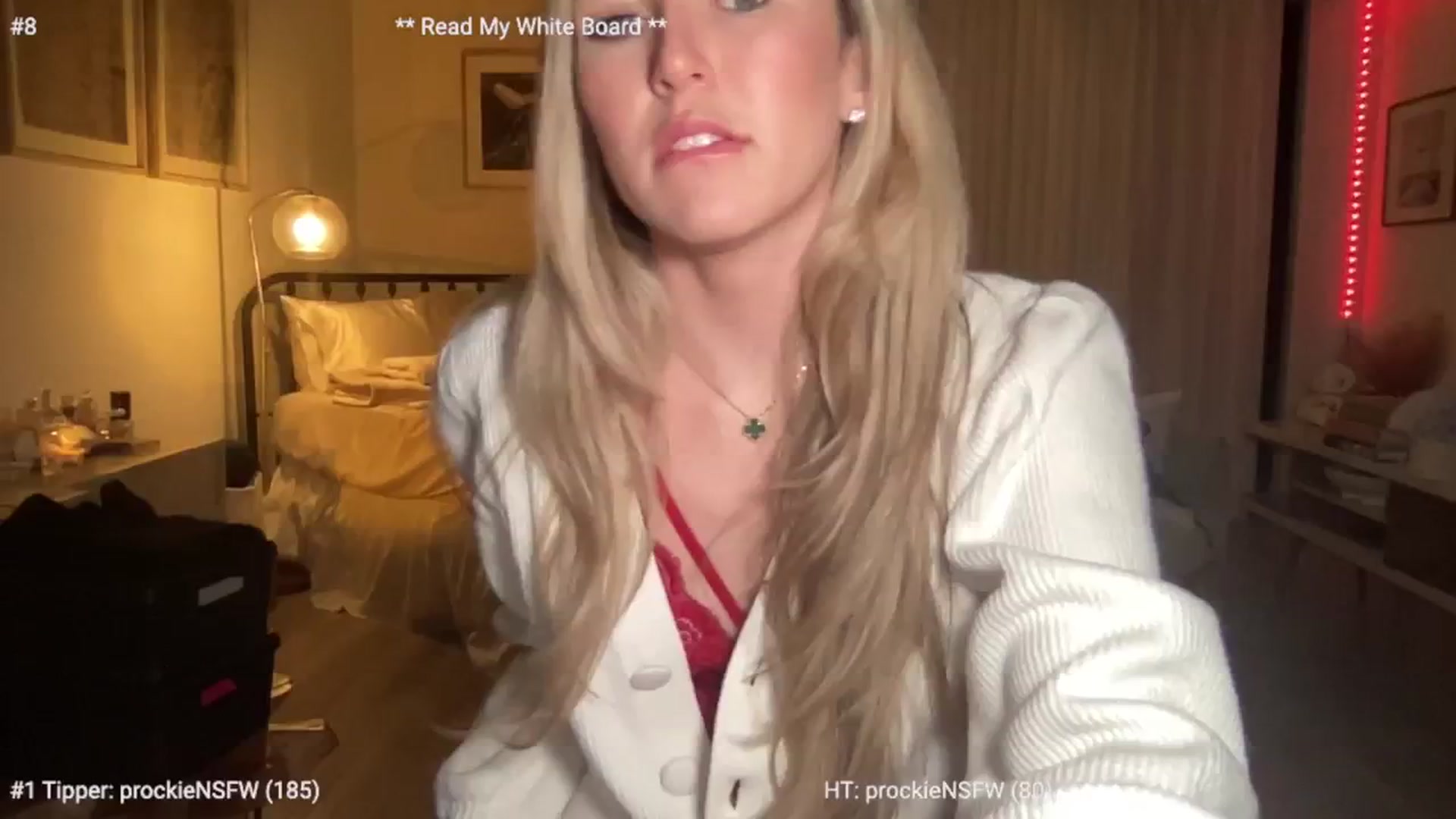 Gallery image thumbnail from cutiepiekayla's myfreecams stream on, 01/25/2024, 02:20 image 1 of 20