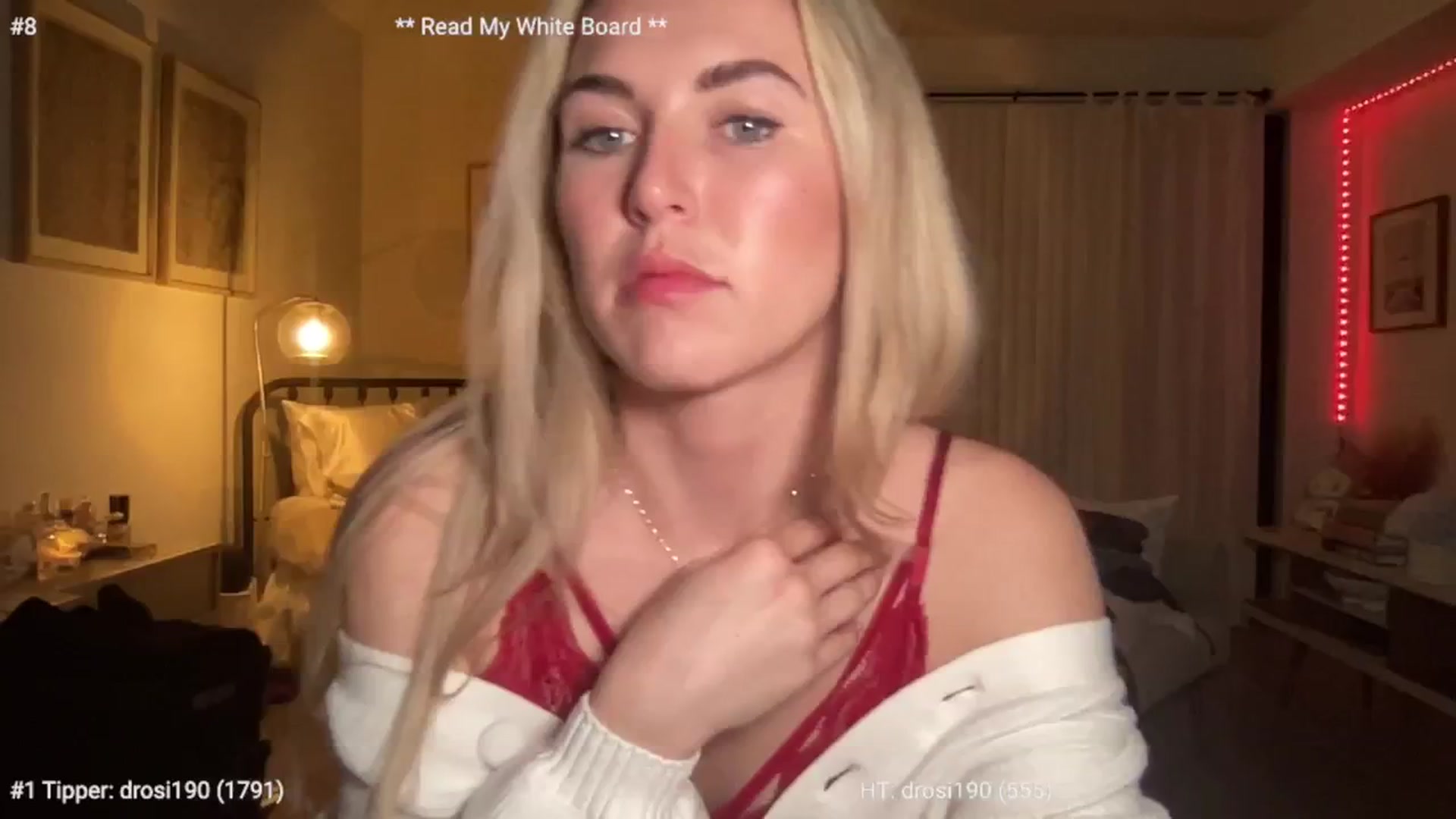 Gallery image thumbnail from cutiepiekayla's myfreecams stream on, 01/25/2024, 04:05 image 2 of 20