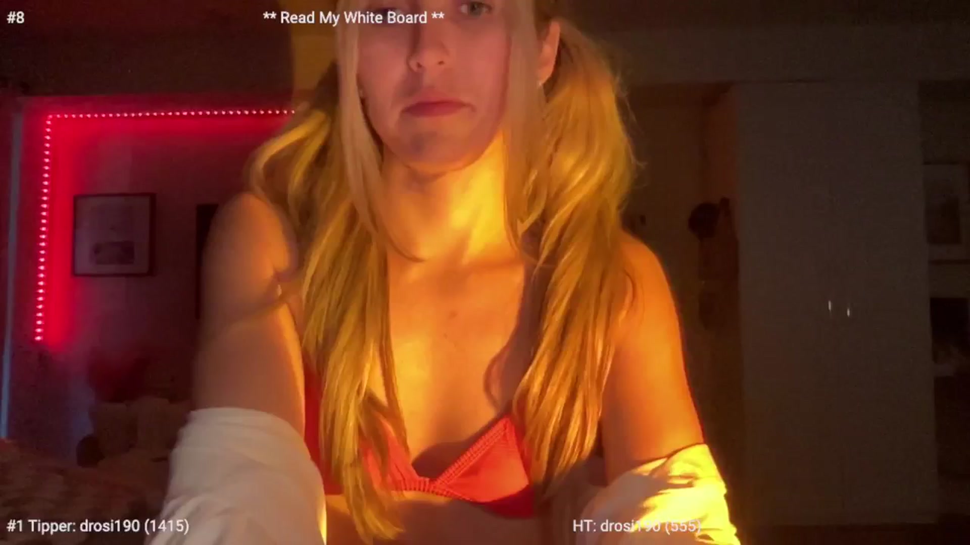 Gallery image thumbnail from cutiepiekayla's myfreecams stream on, 01/25/2024, 15:33 image 16 of 20