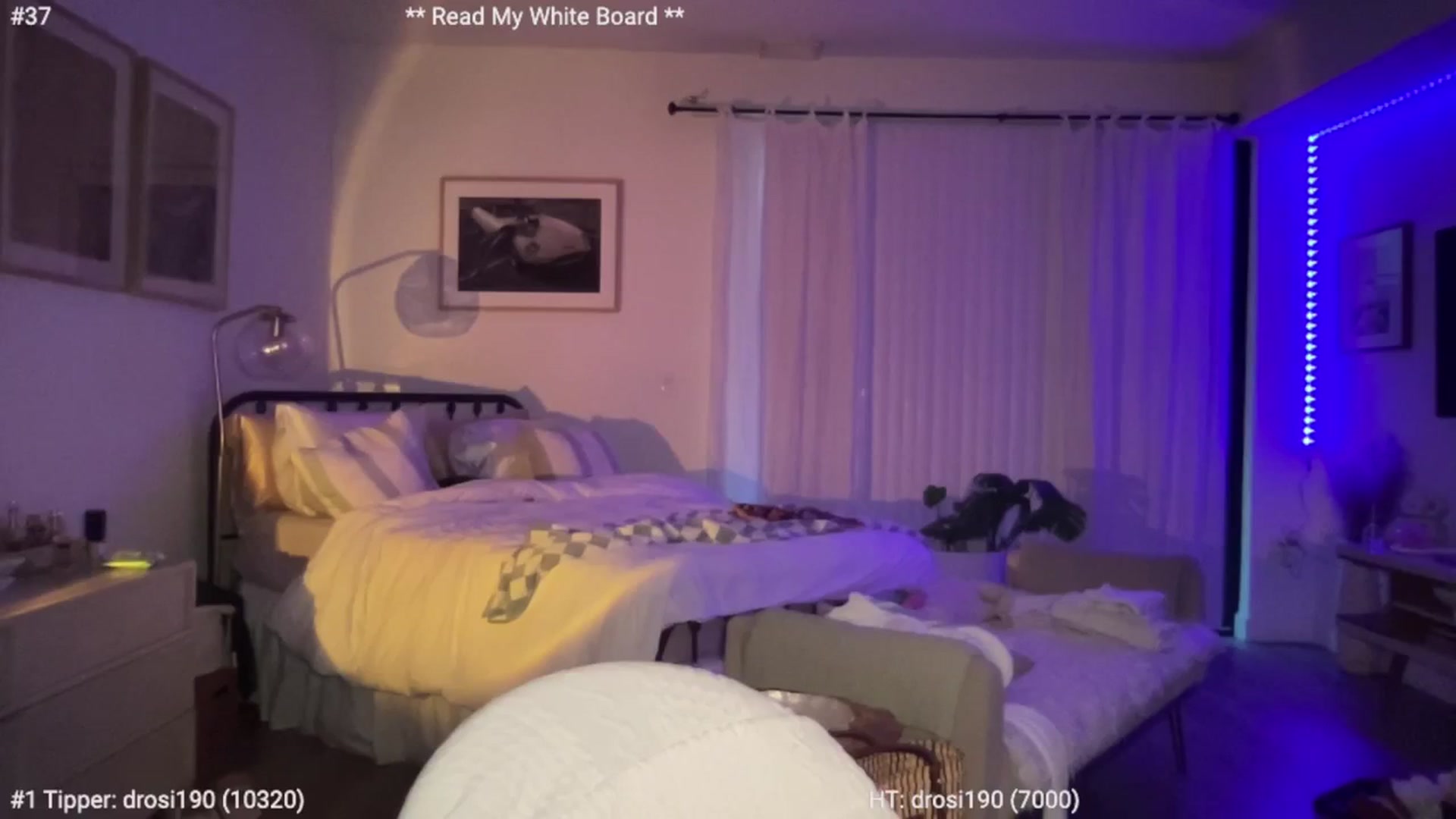 Gallery image thumbnail from cutiepiekayla's myfreecams stream on, 02/20/2024, 01:23 image 17 of 20