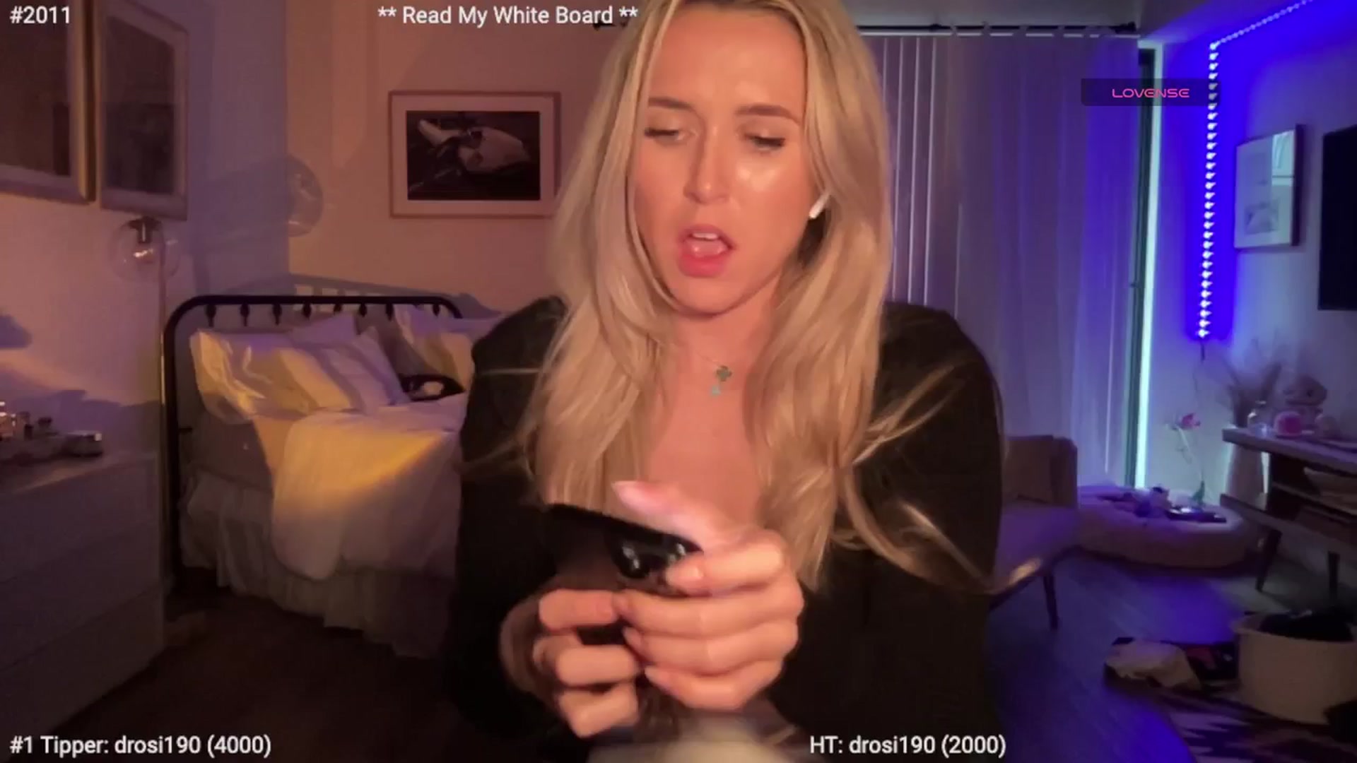 Gallery image thumbnail from cutiepiekayla's myfreecams stream on, 03/19/2024, 01:23 image 4 of 20