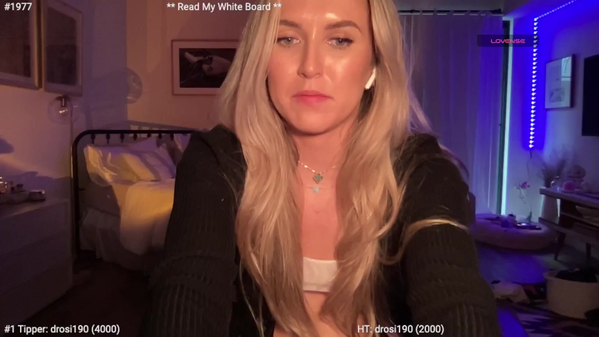 Gallery image thumbnail from cutiepiekayla's myfreecams stream on, 03/19/2024, 01:23 image 7 of 20